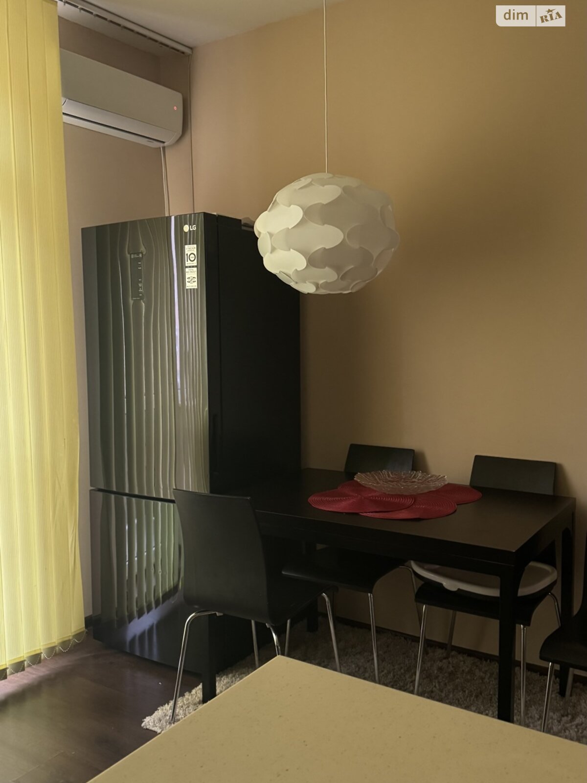 двухкомнатная квартира в Ужгороде, район Компотный, на ул. Вишневая 20 в аренду на долгий срок помесячно фото 1