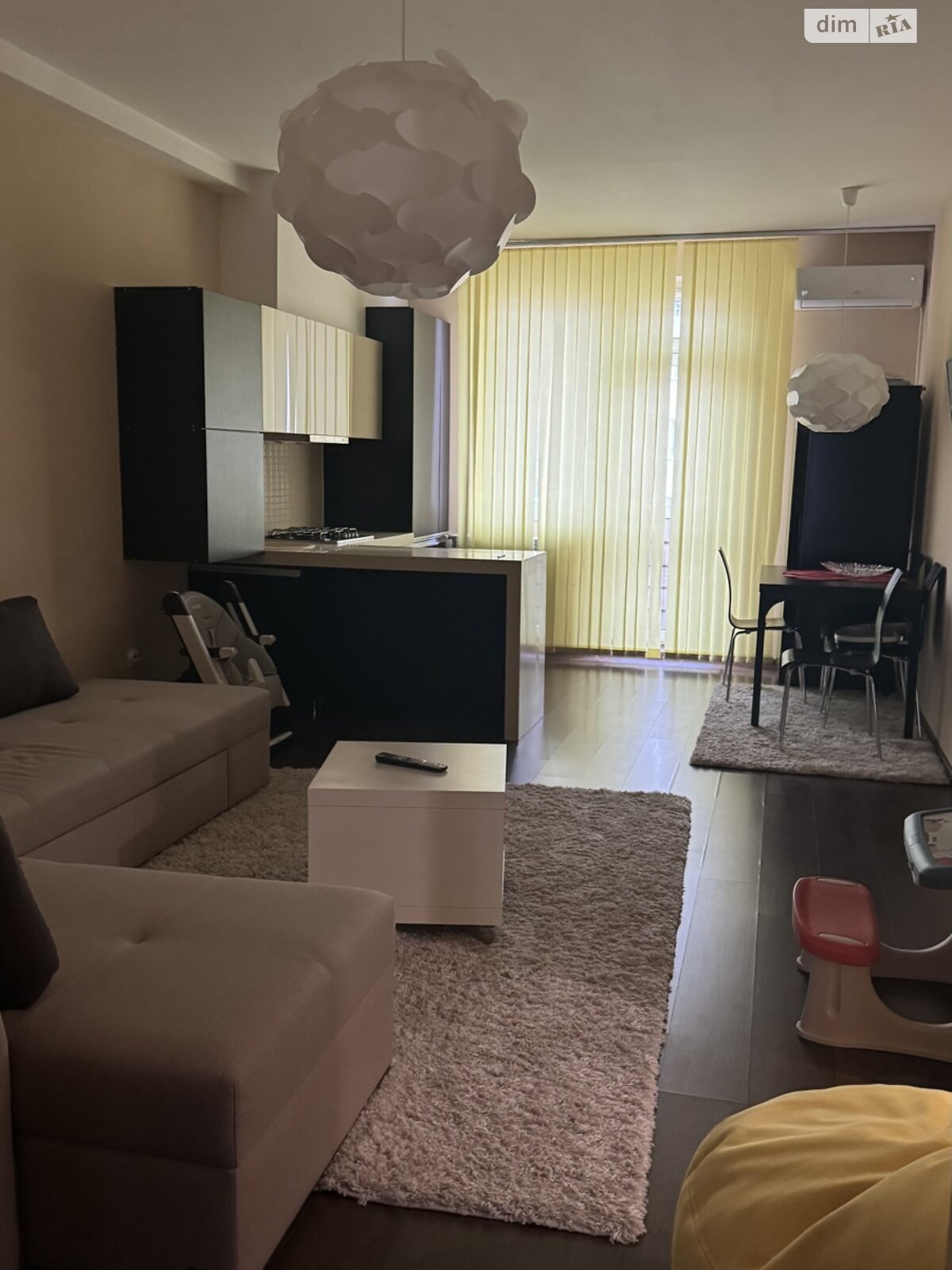 двухкомнатная квартира в Ужгороде, район Компотный, на ул. Вишневая 20 в аренду на долгий срок помесячно фото 1