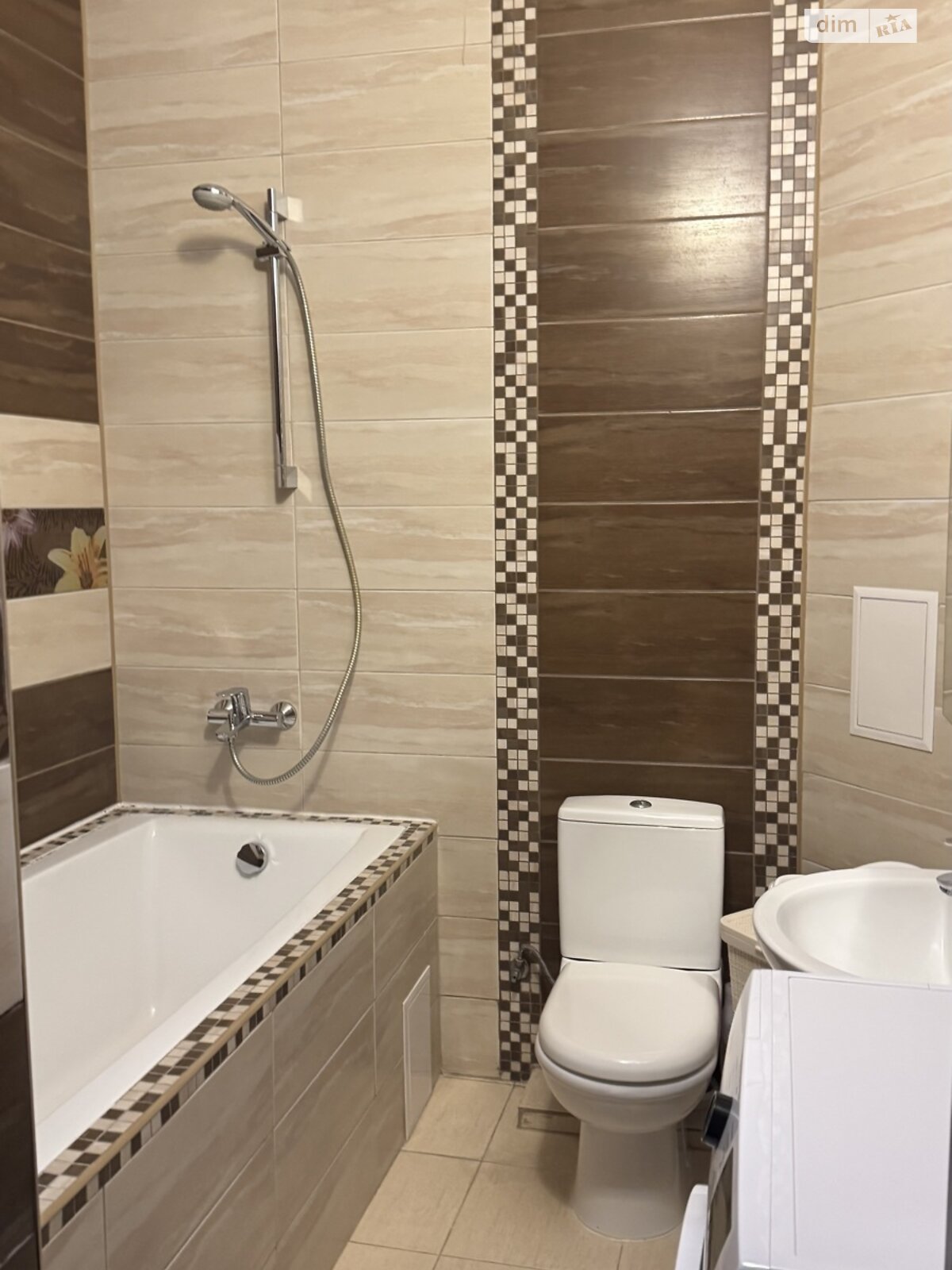 двухкомнатная квартира в Ужгороде, район Компотный, на ул. Вишневая 20 в аренду на долгий срок помесячно фото 1