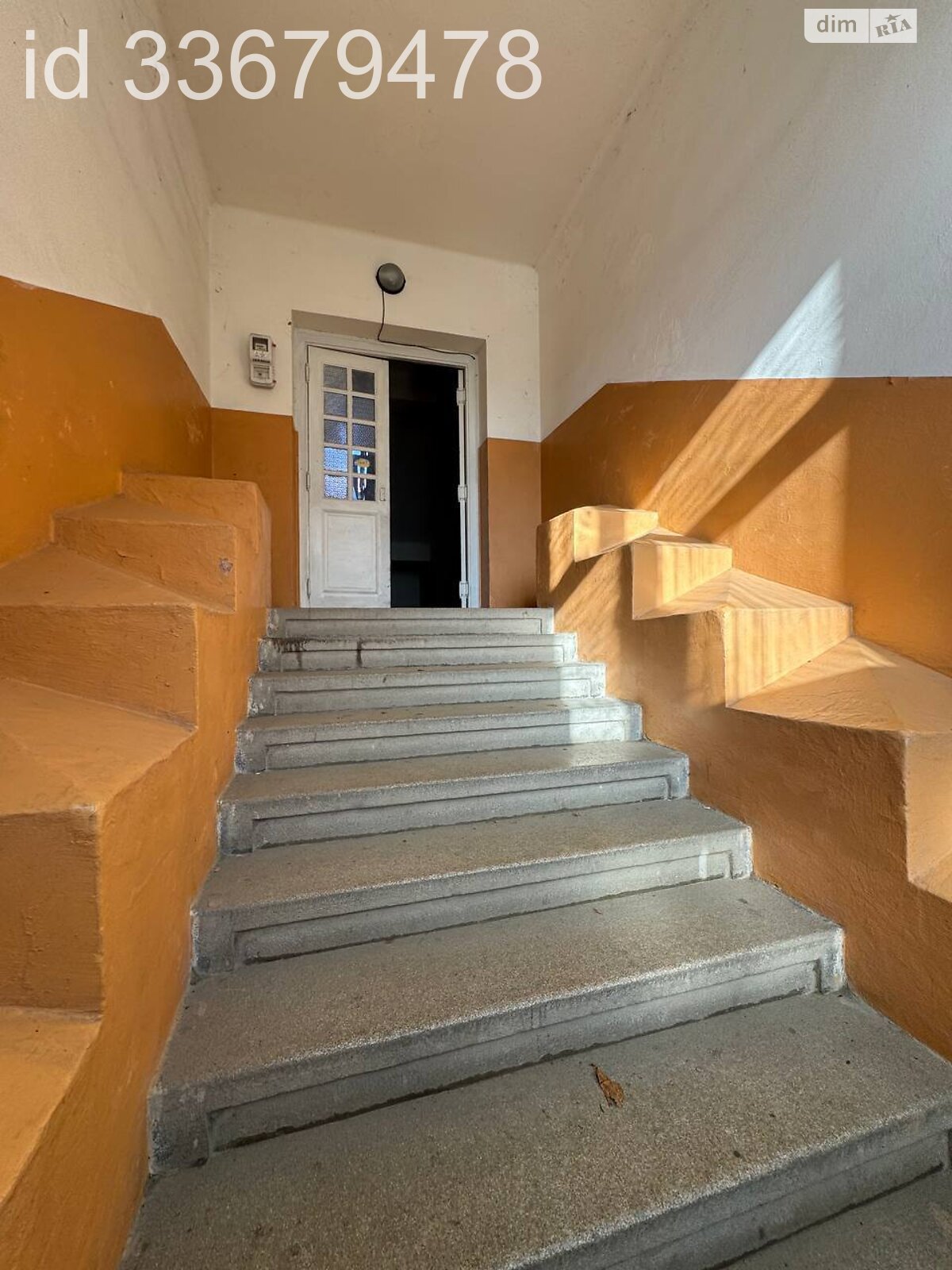 чотирикімнатна квартира в Ужгороді, район Малий Галагов, на вул. Довженка 12, кв. 1 в довготривалу оренду помісячно фото 1