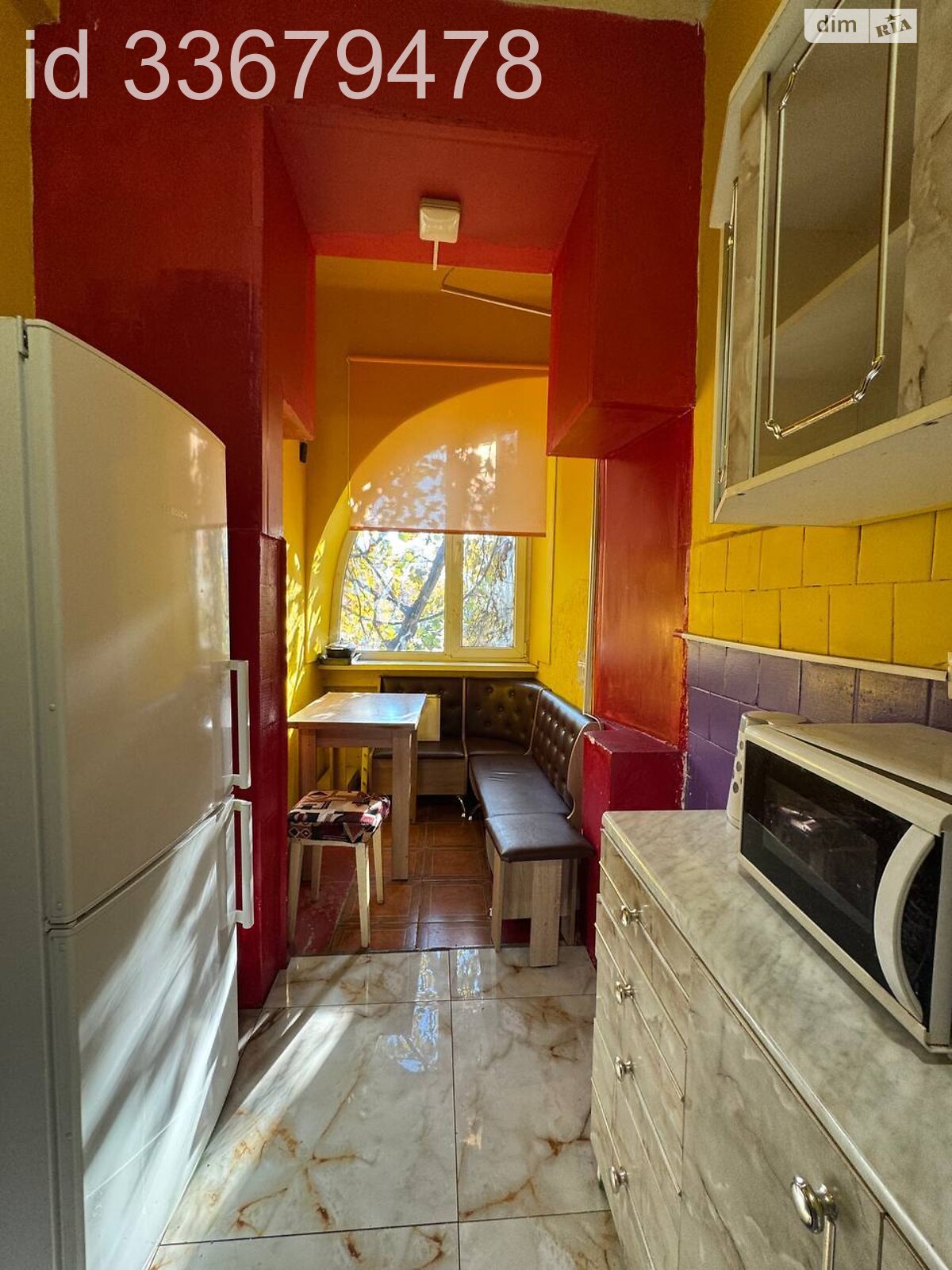 чотирикімнатна квартира в Ужгороді, район Малий Галагов, на вул. Довженка 12, кв. 1 в довготривалу оренду помісячно фото 1