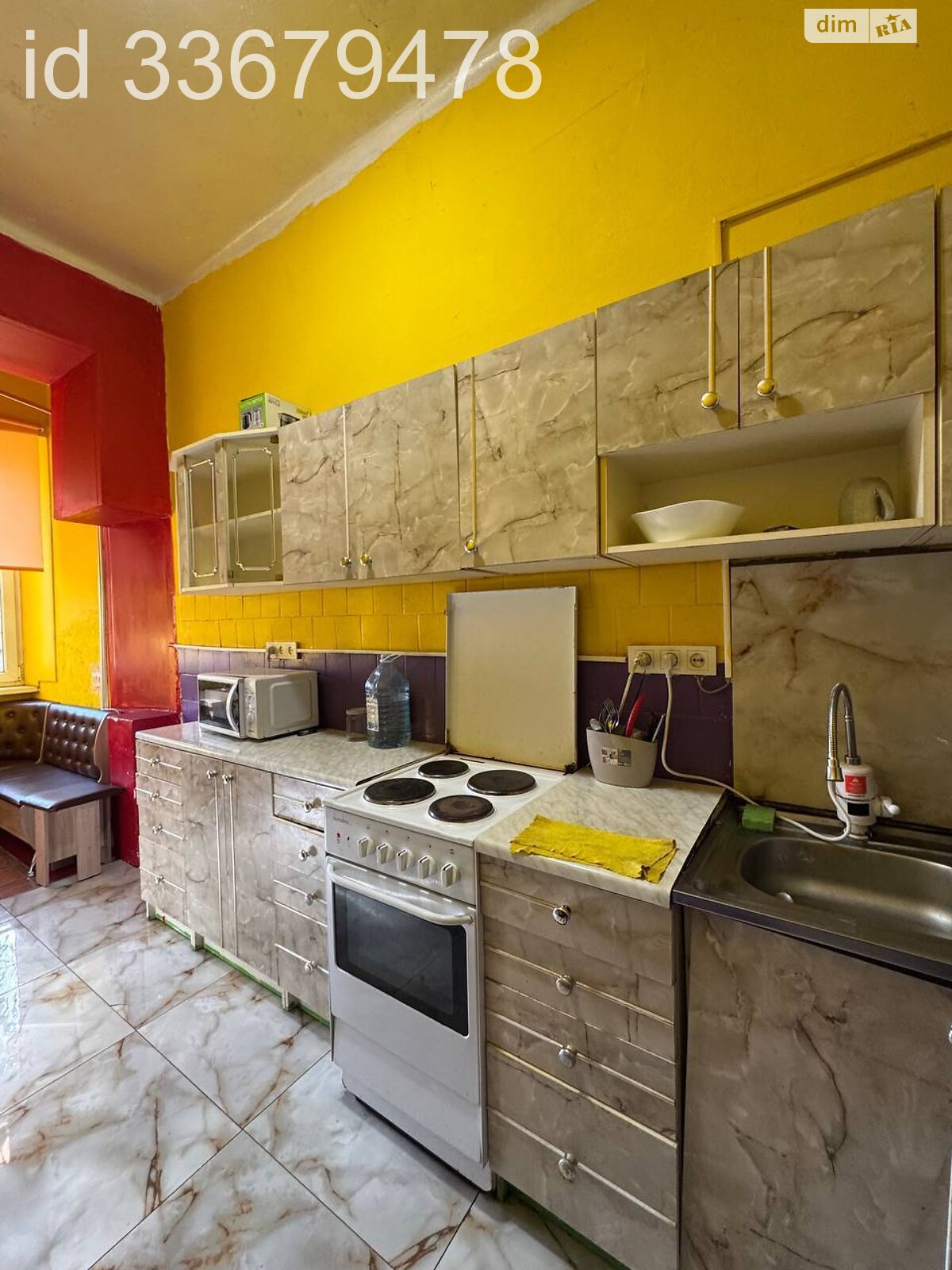 чотирикімнатна квартира в Ужгороді, район Малий Галагов, на вул. Довженка 12, кв. 1 в довготривалу оренду помісячно фото 1