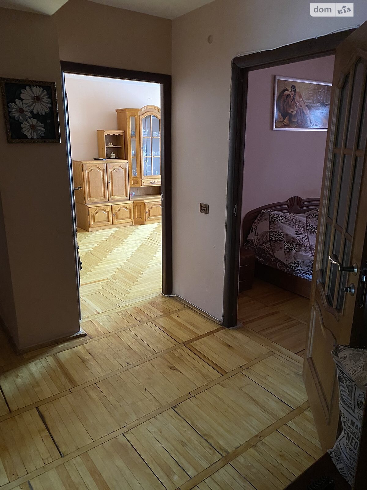 трехкомнатная квартира в Ужгороде, район Новый, на ул. Легоцкого в аренду на долгий срок помесячно фото 1 трехкомнатная квартира в Ужгороде, район Новый, на ул. Легоцкого в аренду на долгий срок помесячно фото 1