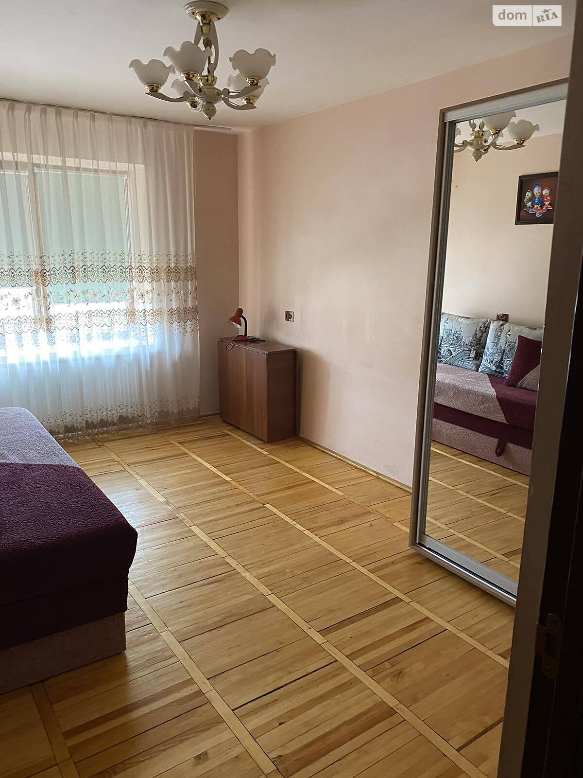 трехкомнатная квартира в Ужгороде, район Новый, на ул. Легоцкого в аренду на долгий срок помесячно фото 1 трехкомнатная квартира в Ужгороде, район Новый, на ул. Легоцкого в аренду на долгий срок помесячно фото 1