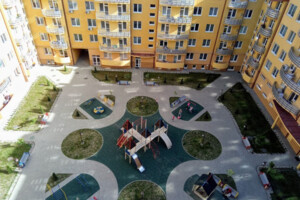 трикімнатна квартира в Ужгороді, район Новий, на вул. Богомольця 22 корпус 2 в довготривалу оренду помісячно фото 2