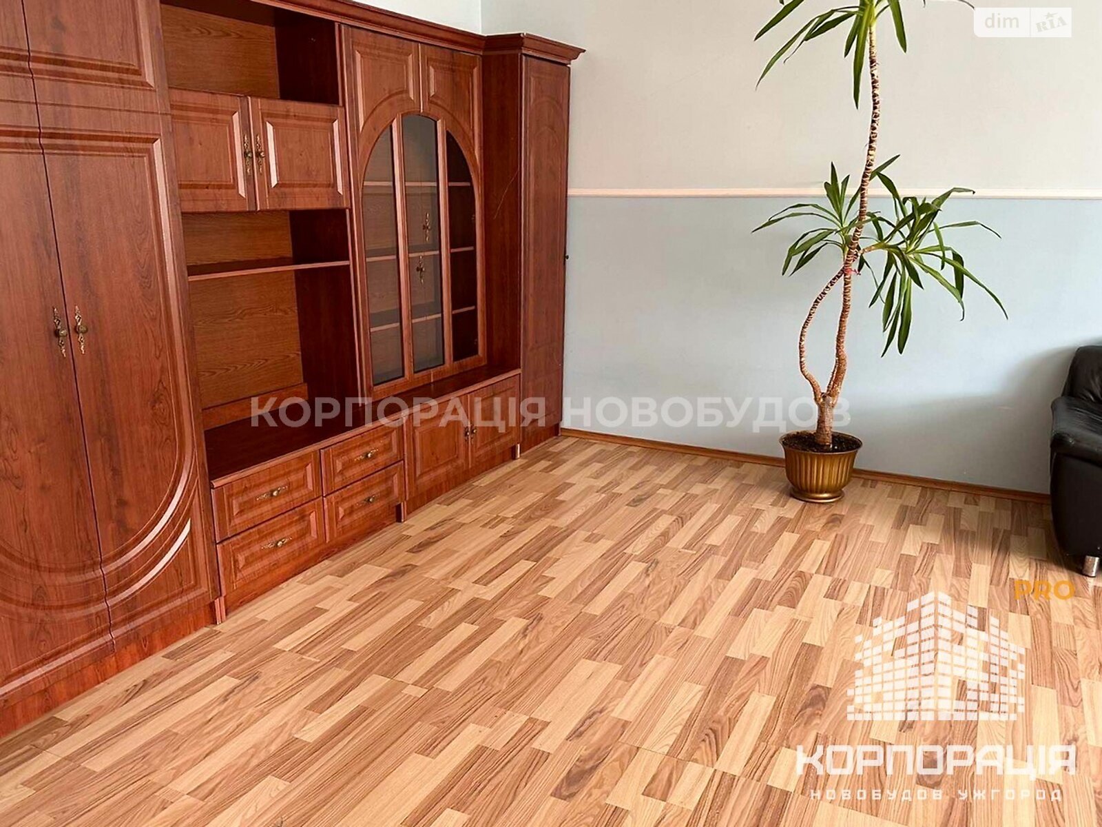 трикімнатна квартира в Ужгороді, район Новий, на вул. Ігоря Сікорського в довготривалу оренду помісячно фото 1 трикімнатна квартира в Ужгороді, район Новий, на вул. Ігоря Сікорського в довготривалу оренду помісячно фото 1