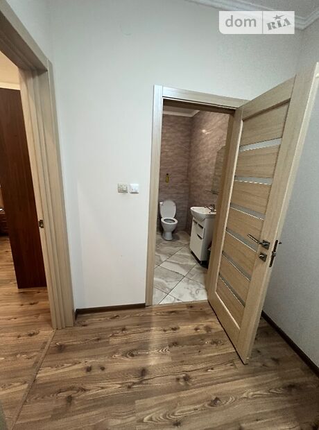 однокомнатная квартира с мебелью в Ужгороде, район Новый, на ул. Тлехаса 18 в аренду на долгий срок помесячно фото 1 однокомнатная квартира с мебелью в Ужгороде, район Новый, на ул. Тлехаса 18 в аренду на долгий срок помесячно фото 1