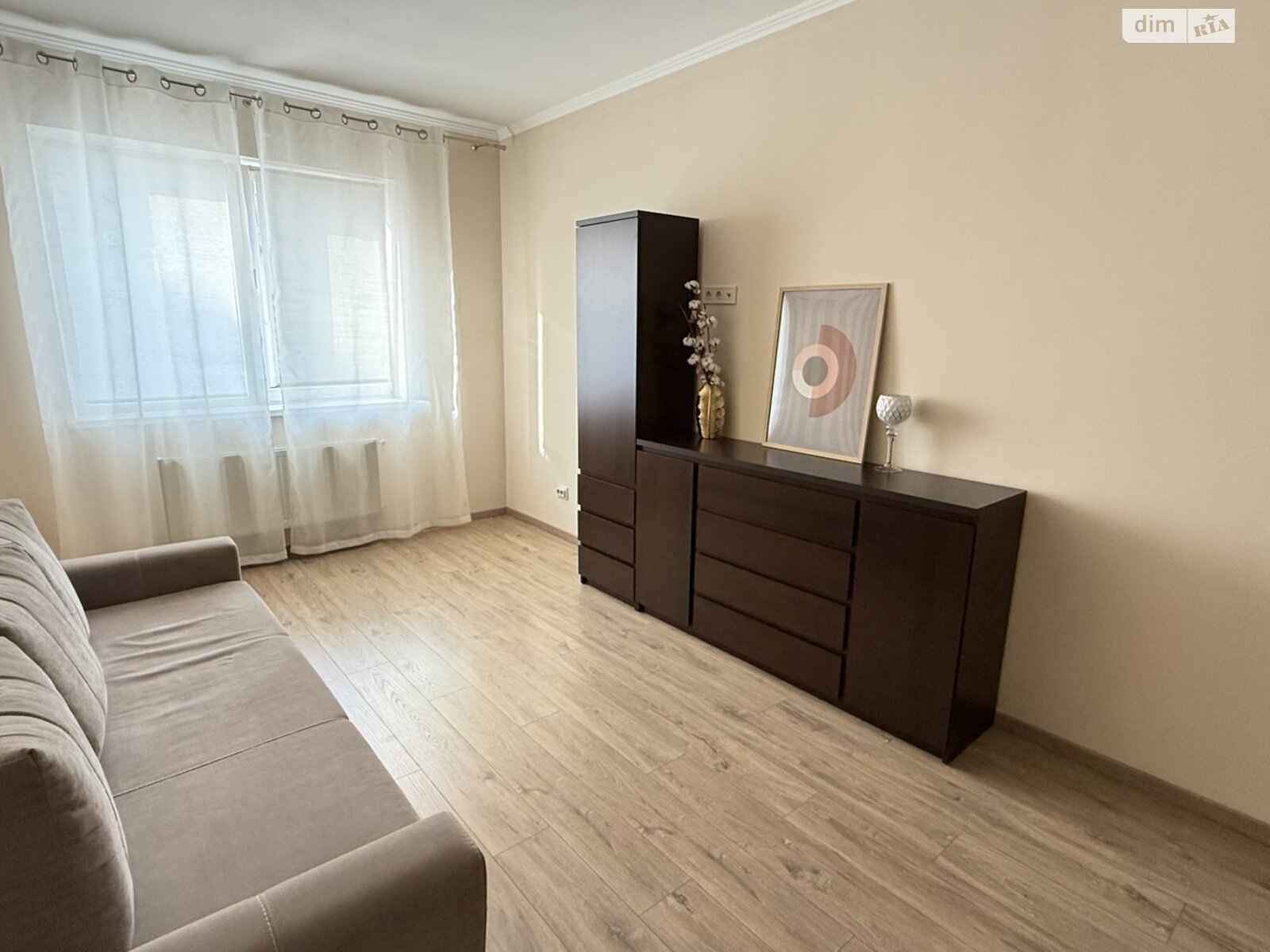 двухкомнатная квартира в Ужгороде, район Новый, на ул. Тлехаса 16, кв. 63 в аренду на долгий срок помесячно фото 1