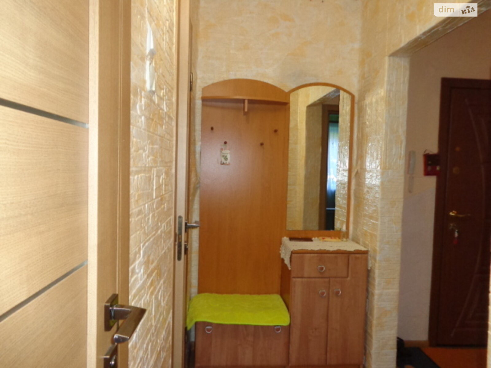двокімнатна квартира в Ужгороді, район Новий, на вул. Заньковецької в довготривалу оренду помісячно фото 1 двокімнатна квартира в Ужгороді, район Новий, на вул. Заньковецької в довготривалу оренду помісячно фото 1