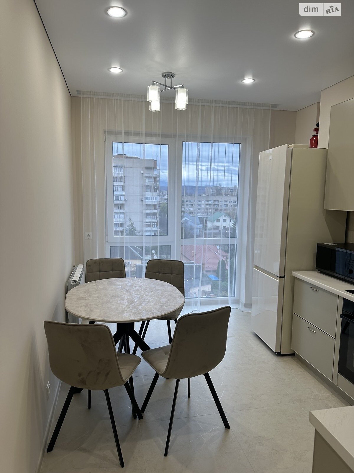 однокомнатная квартира в Ужгороде, район Новый, на ул. Заньковецкой 35А в аренду на долгий срок помесячно фото 1