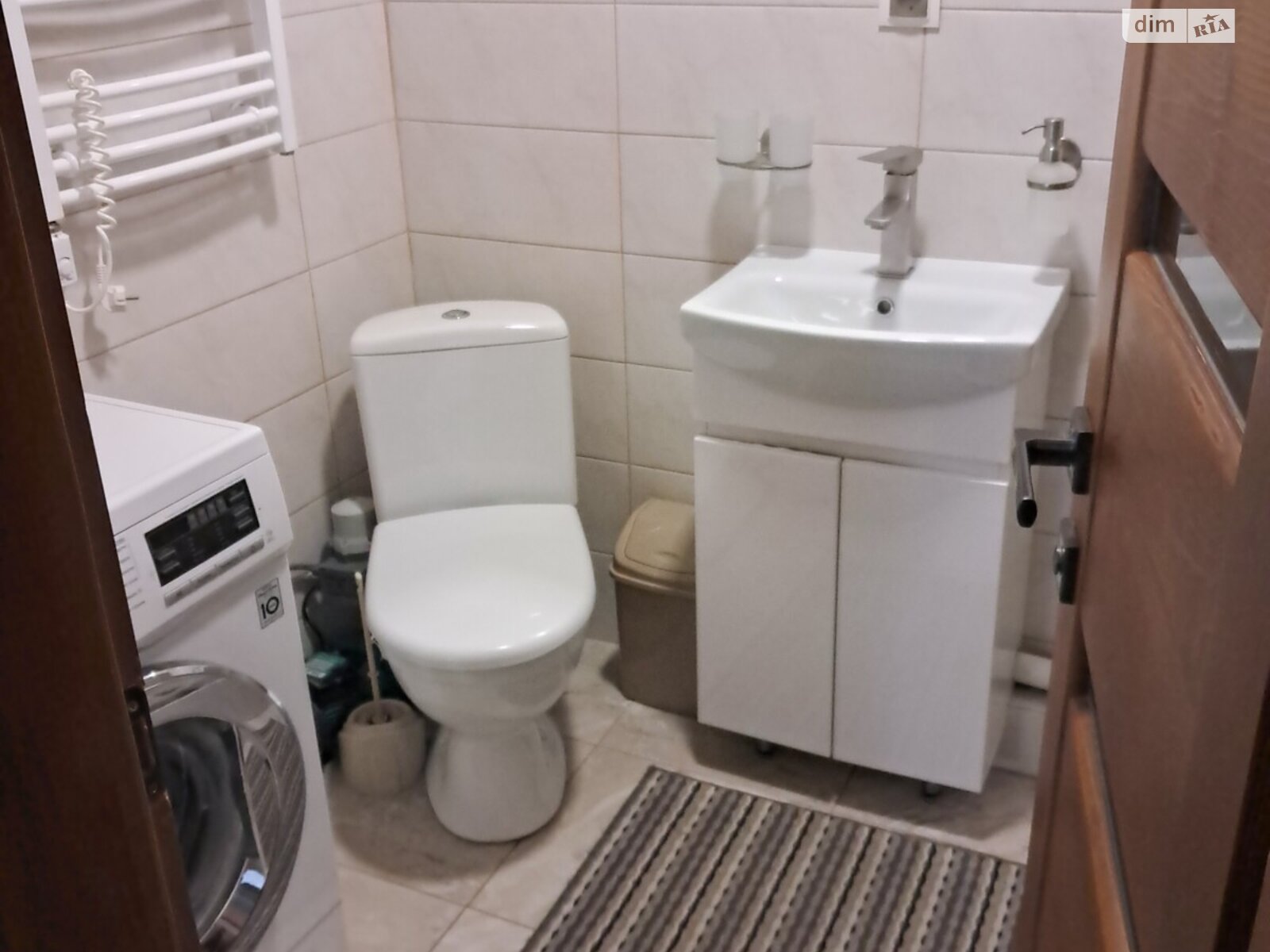 однокімнатна квартира з ремонтом в Ужгороді, район Промисловий, на вул. Лобачевського 43 в довготривалу оренду помісячно фото 1