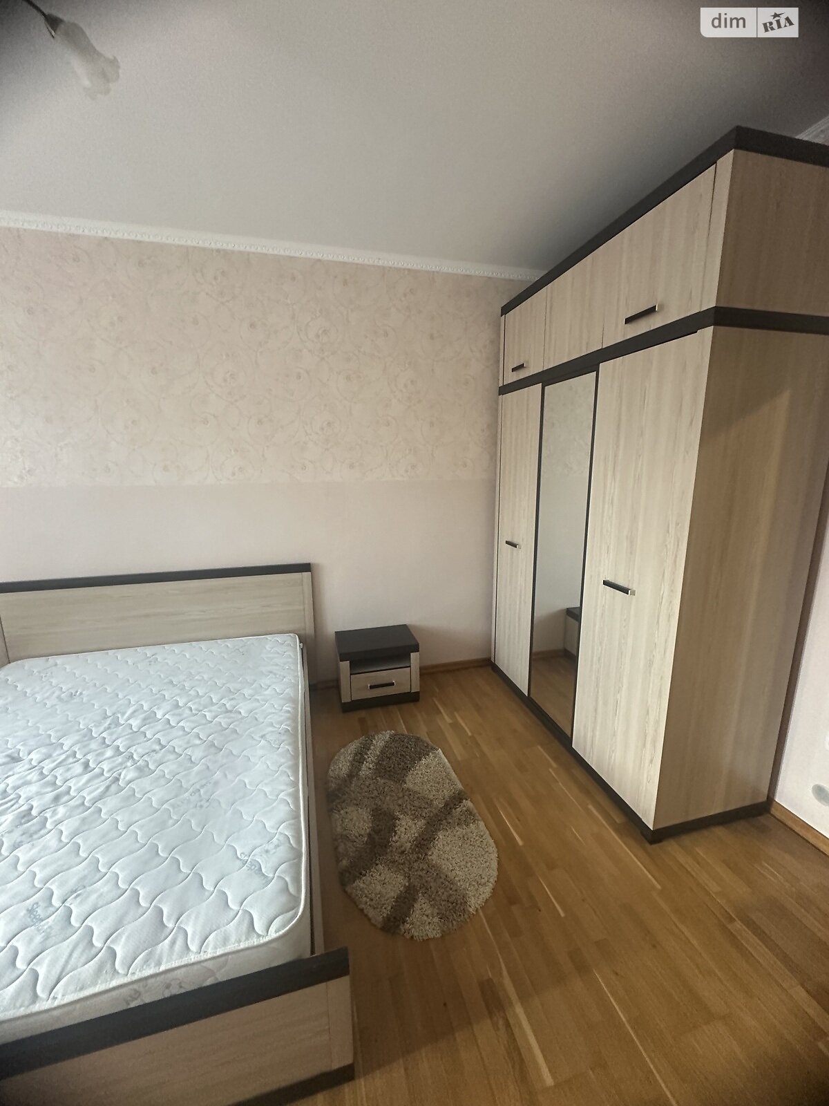 двухкомнатная квартира в Ужгороде, район Пьяный базар, на ул. Героев 128-й бригады в аренду на долгий срок помесячно фото 1 двухкомнатная квартира в Ужгороде, район Пьяный базар, на ул. Героев 128-й бригады в аренду на долгий срок помесячно фото 1
