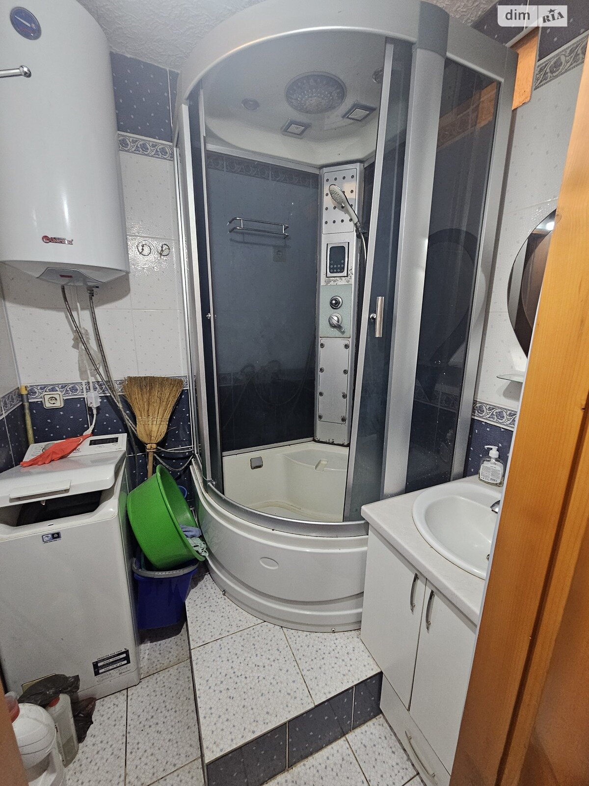 однокімнатна квартира в Ужгороді, район П’яний базар, на вул. Ігоря Сікорського в довготривалу оренду помісячно фото 1