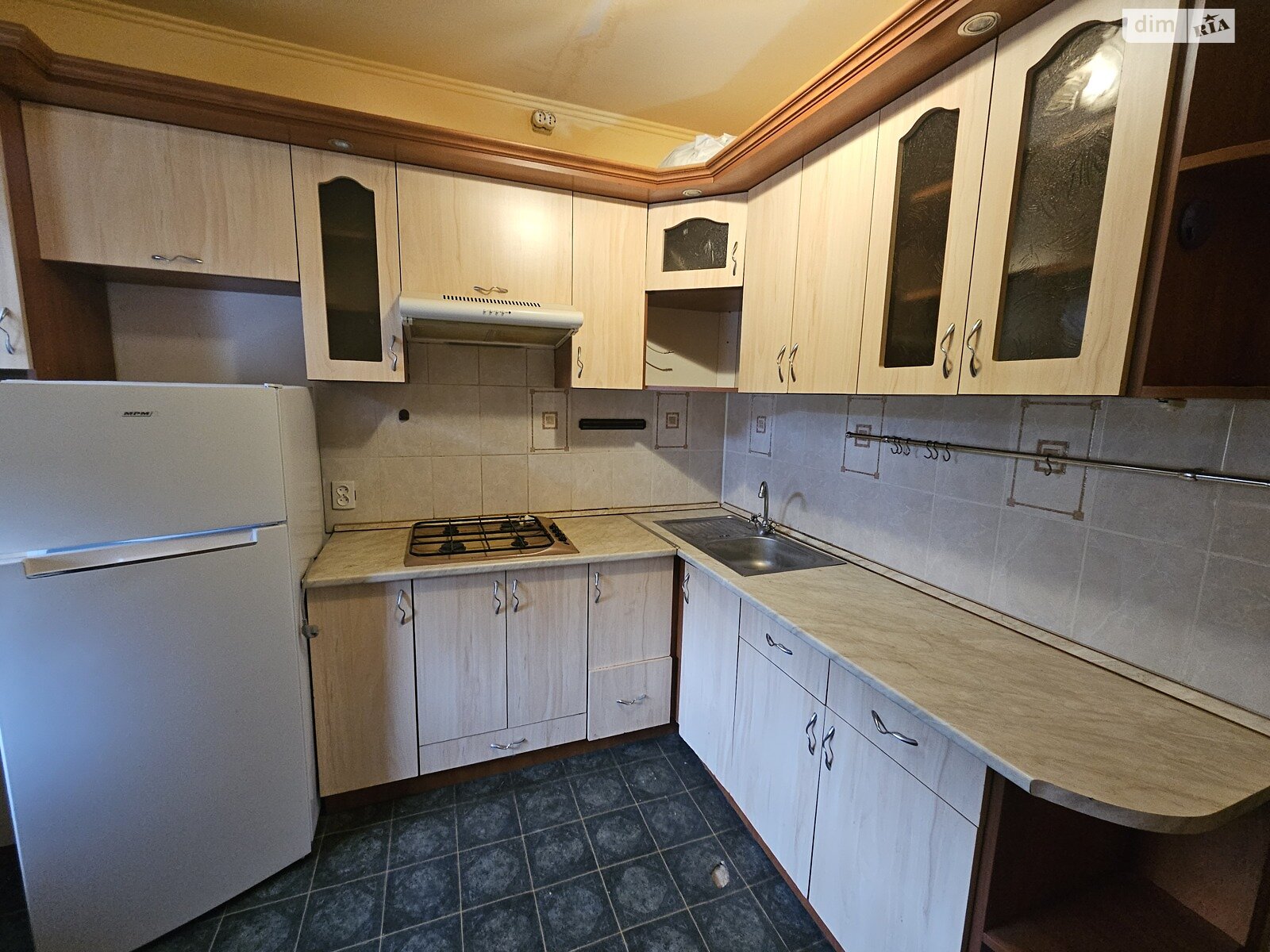 однокімнатна квартира в Ужгороді, район П’яний базар, на вул. Ігоря Сікорського в довготривалу оренду помісячно фото 1