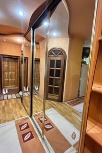 трехкомнатная квартира в Ужгороде, район Шахта, на ул. Федора Потушняка 7 в аренду на долгий срок помесячно фото 2