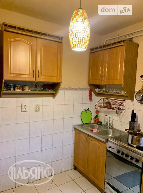 трехкомнатная квартира с мебелью в Ужгороде, район Шахта, на ул. Федора Потушняка 111 в аренду на долгий срок помесячно фото 1 трехкомнатная квартира с мебелью в Ужгороде, район Шахта, на ул. Федора Потушняка 111 в аренду на долгий срок помесячно фото 1