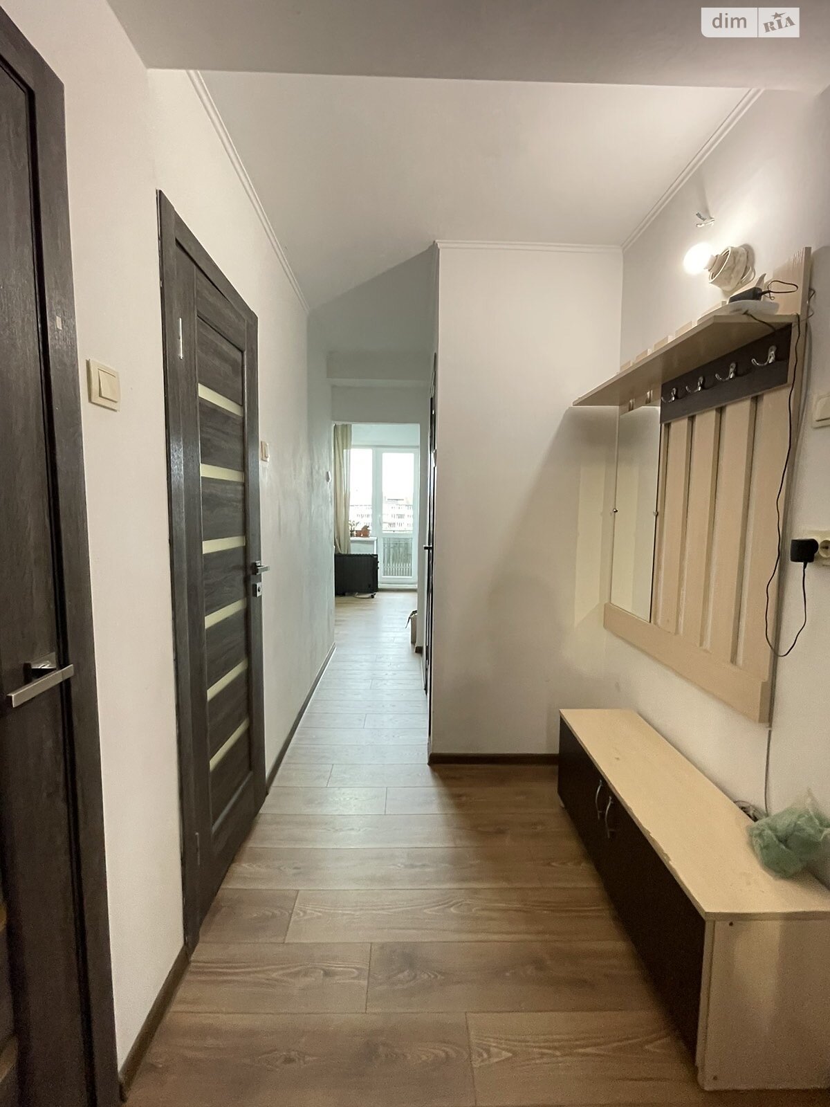 однокомнатная квартира в Ужгороде, район Шахта, на ул. Гуцы Венелина 10 в аренду на долгий срок помесячно фото 1 однокомнатная квартира в Ужгороде, район Шахта, на ул. Гуцы Венелина 10 в аренду на долгий срок помесячно фото 1