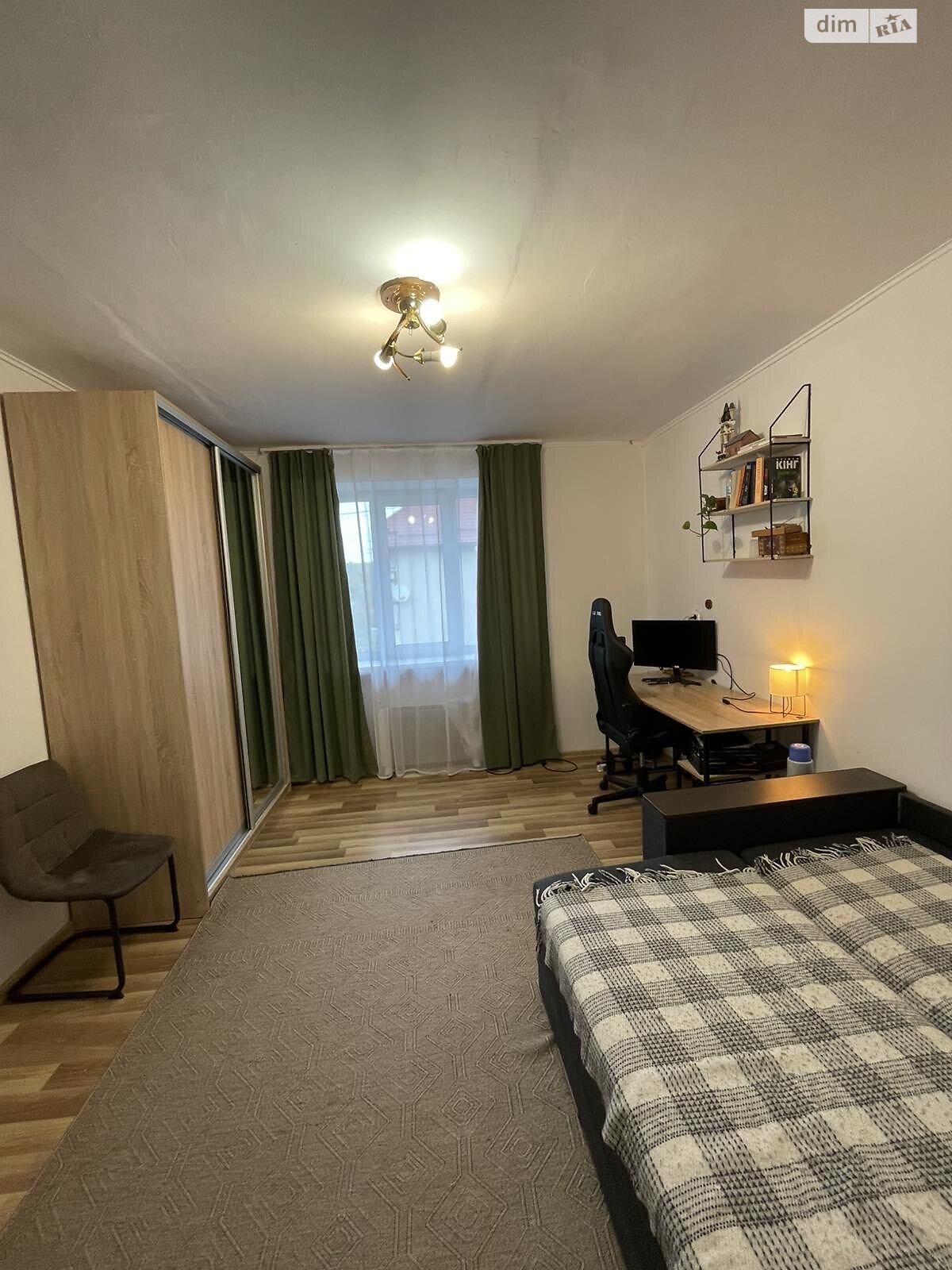 однокомнатная квартира в Ужгороде, район Шахта, на ул. Гуцы Венелина 10 в аренду на долгий срок помесячно фото 1 однокомнатная квартира в Ужгороде, район Шахта, на ул. Гуцы Венелина 10 в аренду на долгий срок помесячно фото 1