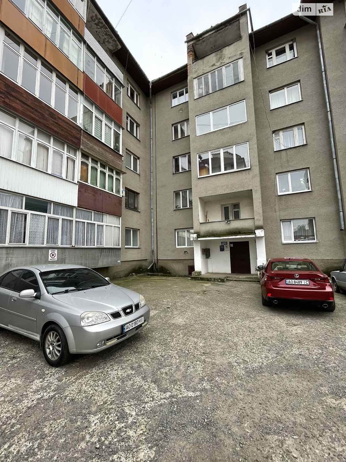 однокомнатная квартира в Ужгороде, район Шахта, на ул. Гуцы Венелина 10 в аренду на долгий срок помесячно фото 1 однокомнатная квартира в Ужгороде, район Шахта, на ул. Гуцы Венелина 10 в аренду на долгий срок помесячно фото 1