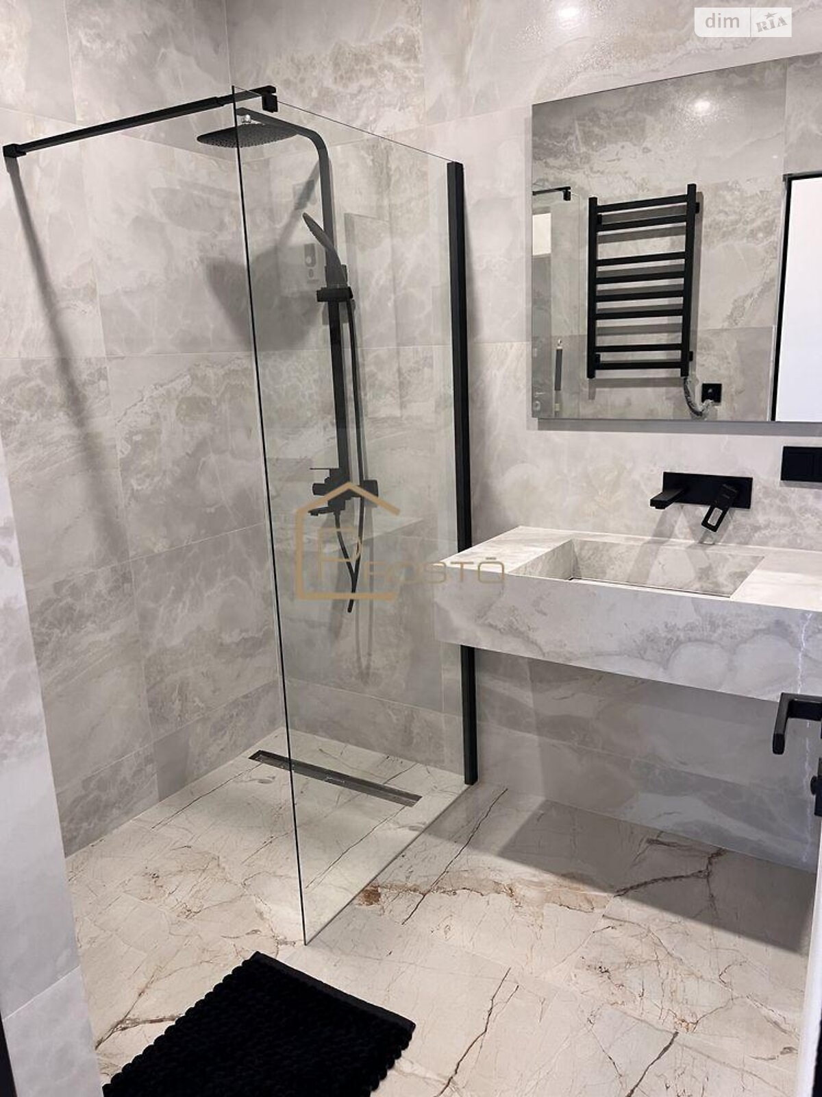 однокомнатная квартира в Ужгороде, район Шахта, на ул. Ивана Фогарашия в аренду на долгий срок помесячно фото 1