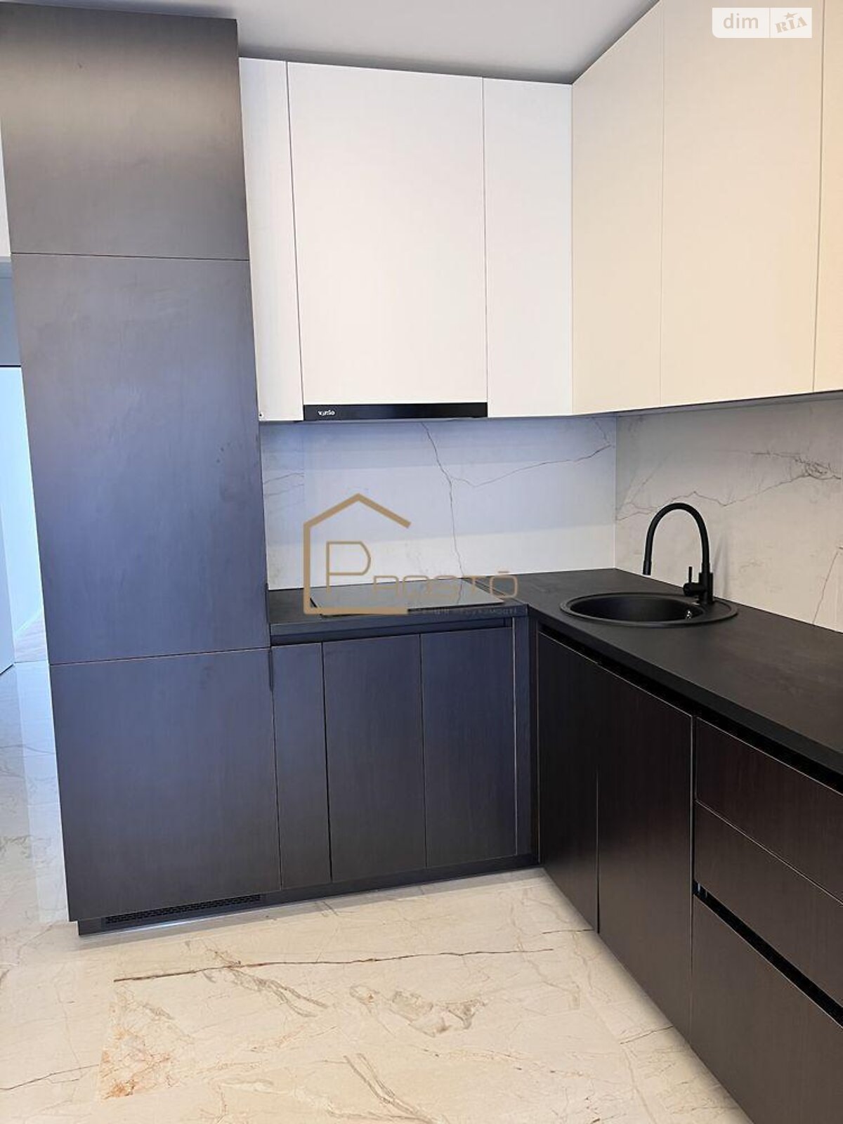 однокомнатная квартира в Ужгороде, район Шахта, на ул. Ивана Фогарашия в аренду на долгий срок помесячно фото 1