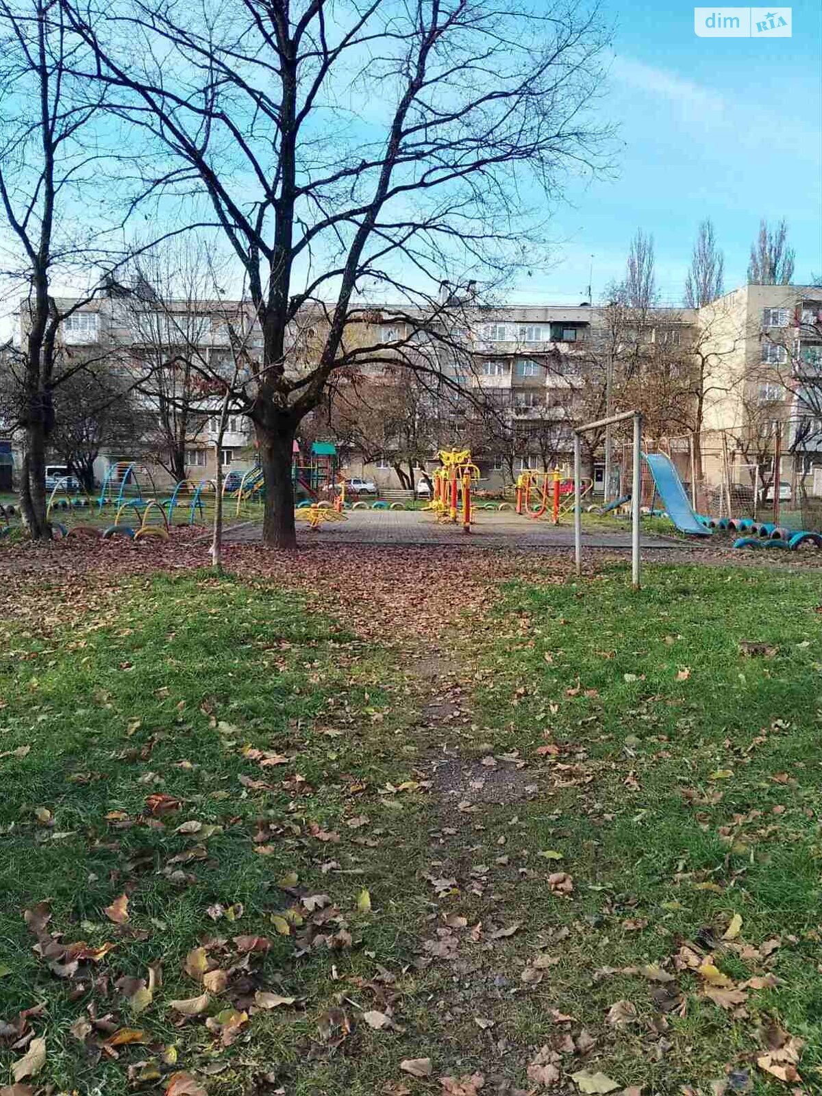 трехкомнатная квартира в Ужгороде, район Шахта, на ул. Степана Руданского в аренду на долгий срок помесячно фото 1