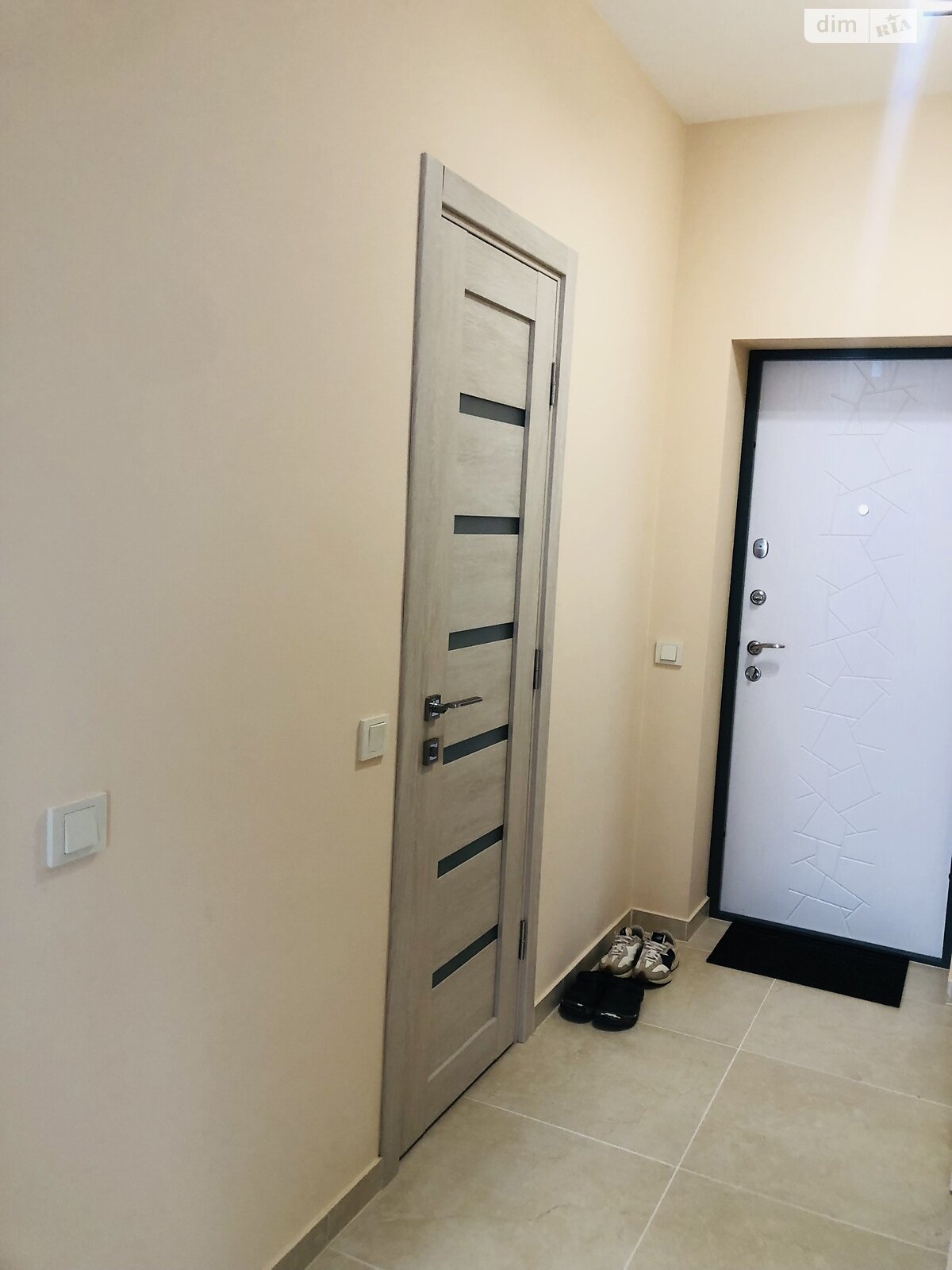 однокімнатна квартира в Ужгороді, на вул. Собранецька 160 в довготривалу оренду помісячно фото 1 однокімнатна квартира в Ужгороді, на вул. Собранецька 160 в довготривалу оренду помісячно фото 1