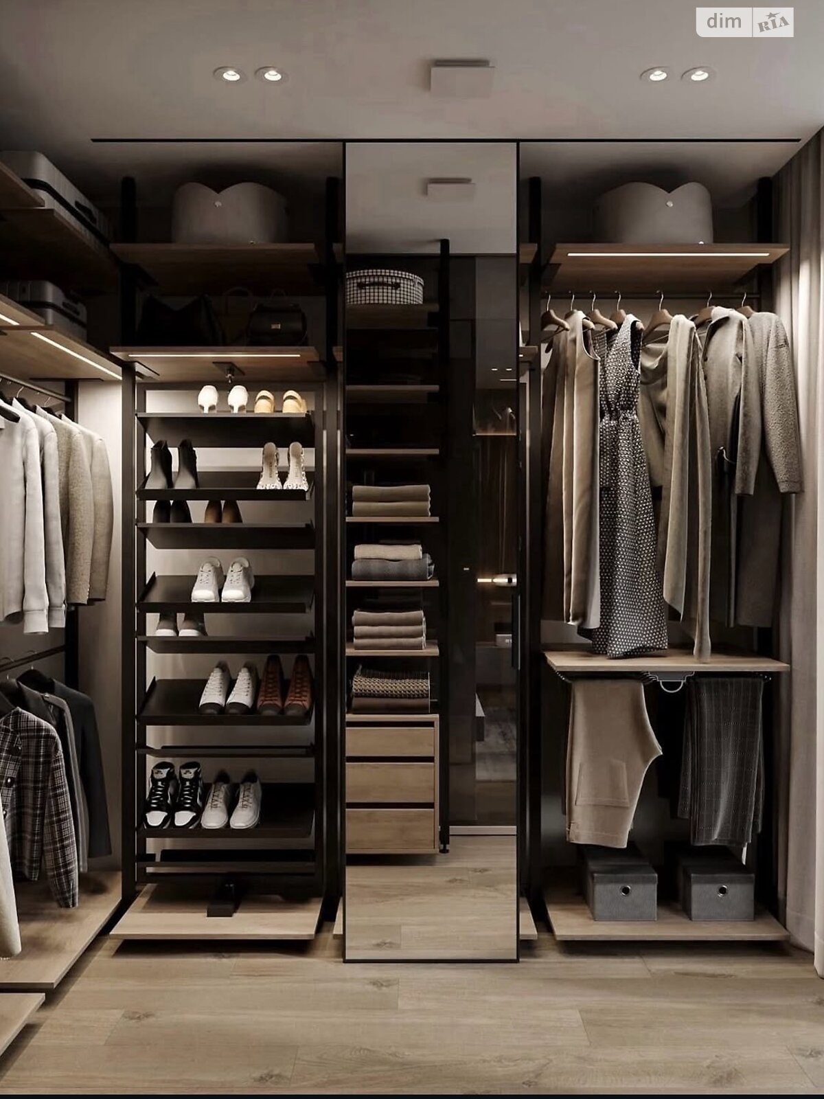 трехкомнатная квартира в Ужгороде, район Свепомоц, на пл. Хмельницкого Богдана 2 в аренду на долгий срок помесячно фото 1 трехкомнатная квартира в Ужгороде, район Свепомоц, на пл. Хмельницкого Богдана 2 в аренду на долгий срок помесячно фото 1