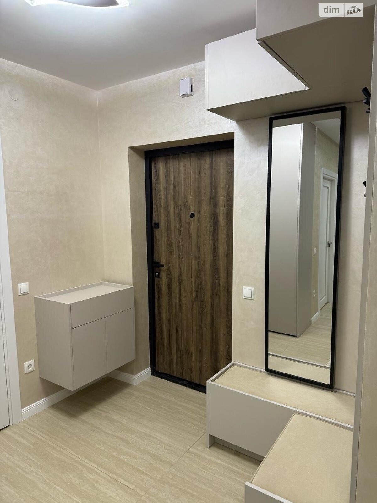 однокімнатна квартира в Ужгороді, на вул. Тлехаса в довготривалу оренду помісячно фото 1 однокімнатна квартира в Ужгороді, на вул. Тлехаса в довготривалу оренду помісячно фото 1
