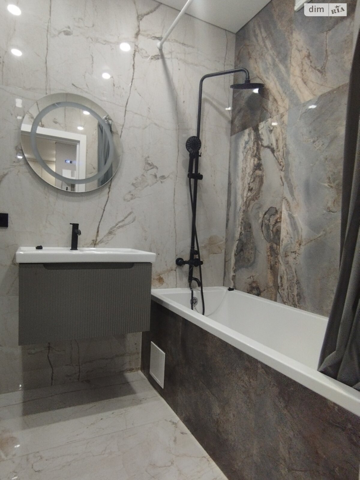 однокімнатна квартира в Ужгороді, на вул. Тлехаса 17 в довготривалу оренду помісячно фото 1 однокімнатна квартира в Ужгороді, на вул. Тлехаса 17 в довготривалу оренду помісячно фото 1