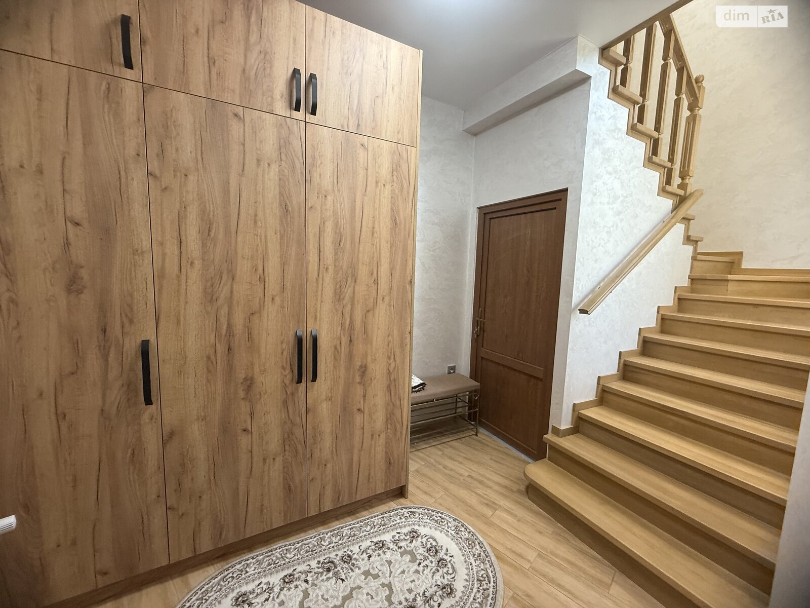 двокімнатна квартира в Ужгороді, район Центр, на вул. Фединця 40 в довготривалу оренду помісячно фото 1 двокімнатна квартира в Ужгороді, район Центр, на вул. Фединця 40 в довготривалу оренду помісячно фото 1