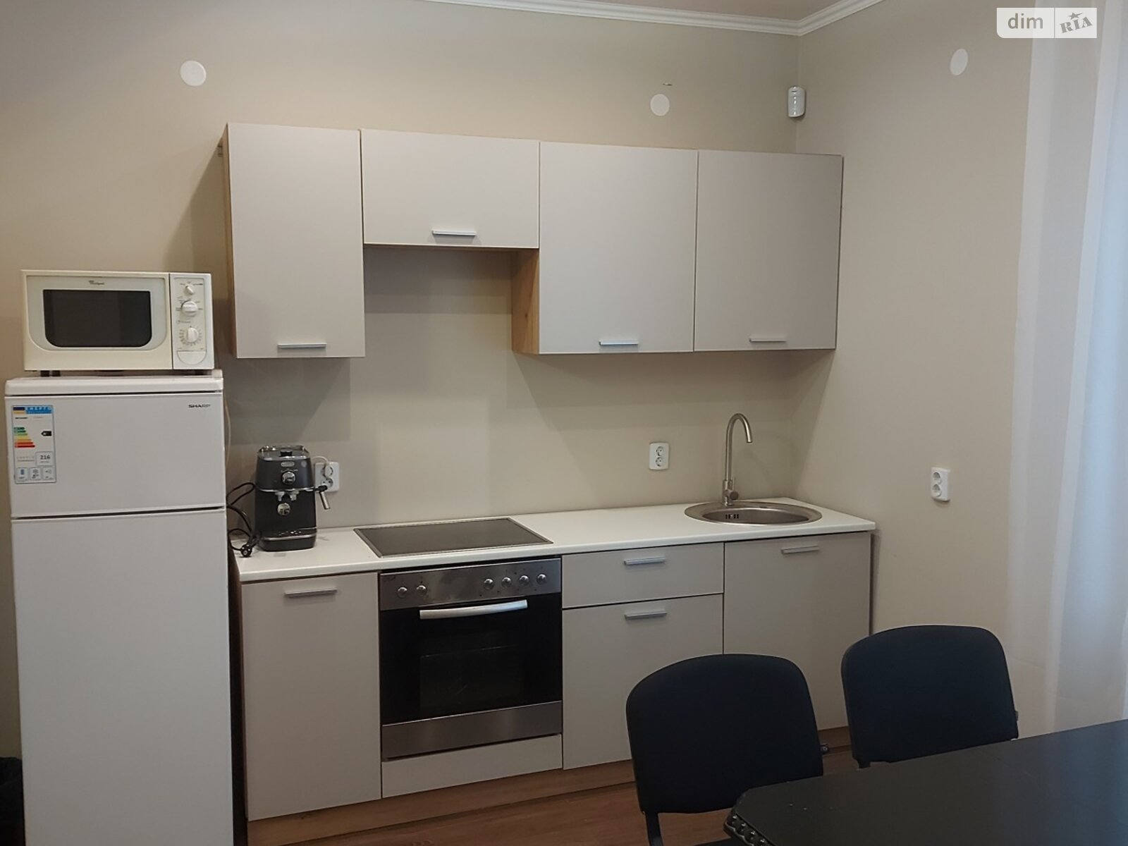 двокімнатна квартира з меблями в Ужгороді, район Центр, на вул. Фединця 7 в довготривалу оренду помісячно фото 1