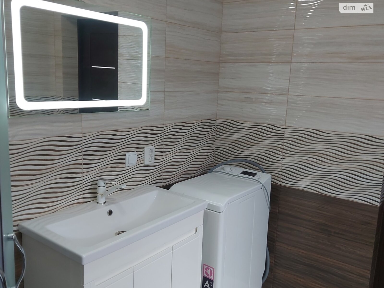 двокімнатна квартира з меблями в Ужгороді, район Центр, на вул. Фединця 7 в довготривалу оренду помісячно фото 1