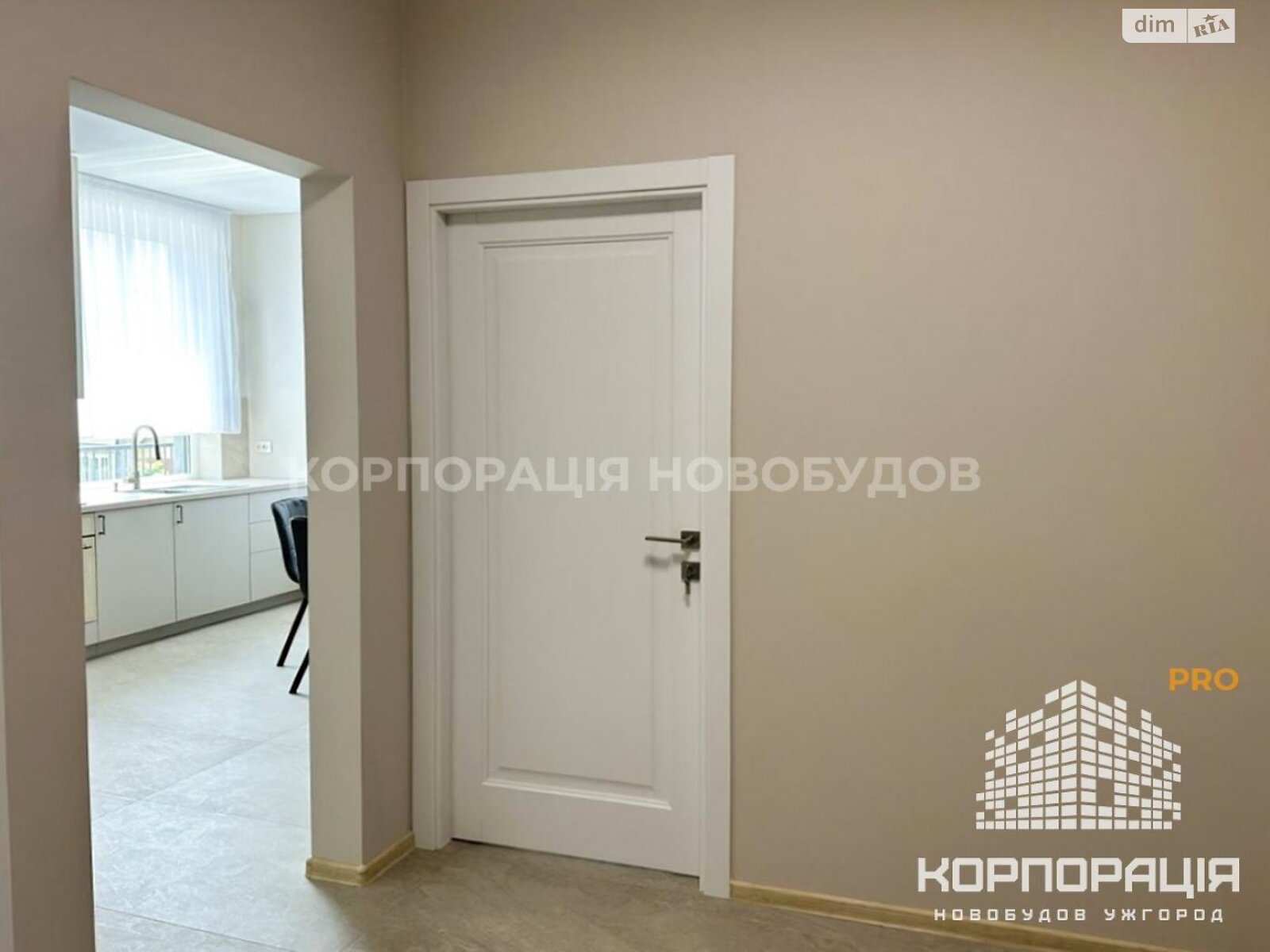 двухкомнатная квартира в Ужгороде, район Центр, на ул. Иштвана Сечени в аренду на долгий срок помесячно фото 1 двухкомнатная квартира в Ужгороде, район Центр, на ул. Иштвана Сечени в аренду на долгий срок помесячно фото 1