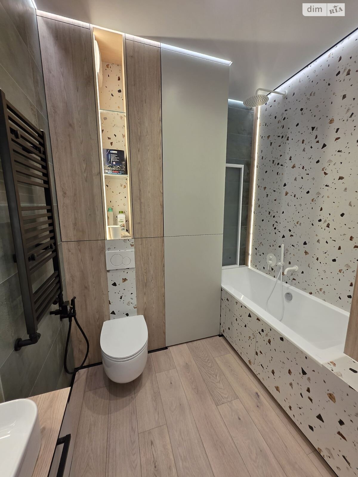 двокімнатна квартира в Ужгороді, район Центр, на вул. Іштвана Сечені 29А в довготривалу оренду помісячно фото 1