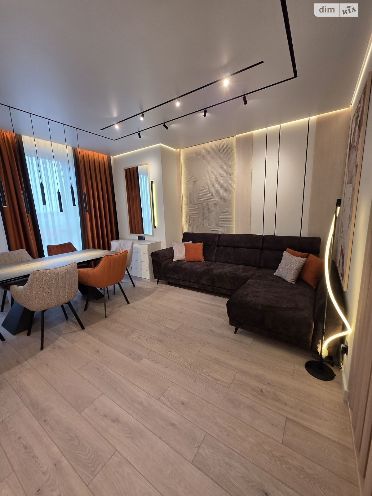 двокімнатна квартира в Ужгороді, район Центр, на вул. Іштвана Сечені 29А в довготривалу оренду помісячно фото 1