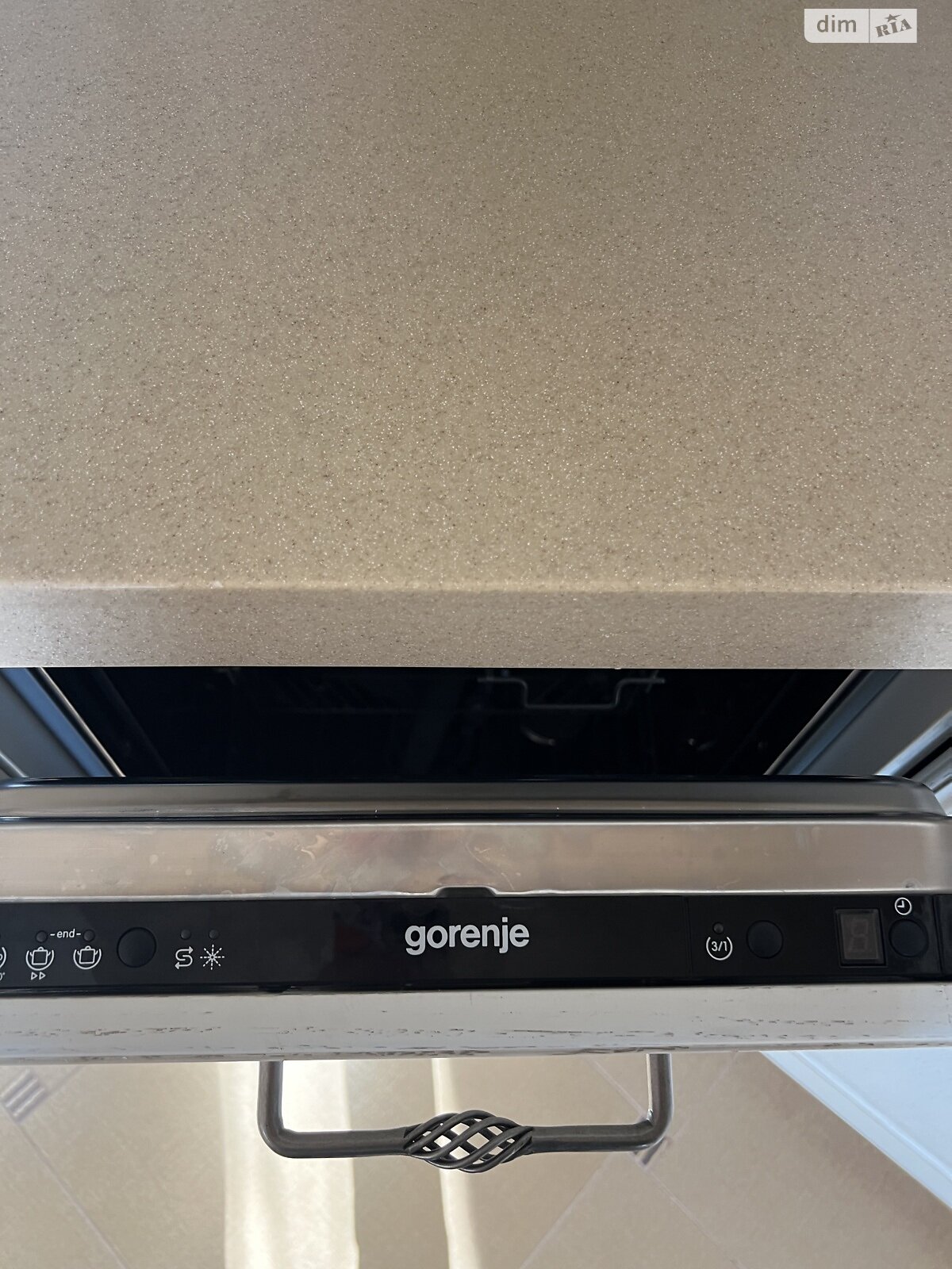 двухкомнатная квартира в Ужгороде, район Центр, на пл. Жупанатская 1 в аренду на долгий срок помесячно фото 1