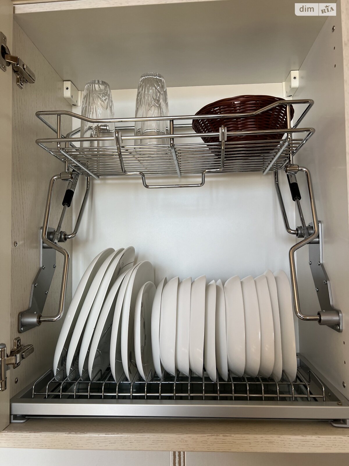 двухкомнатная квартира в Ужгороде, район Центр, на пл. Жупанатская 1 в аренду на долгий срок помесячно фото 1