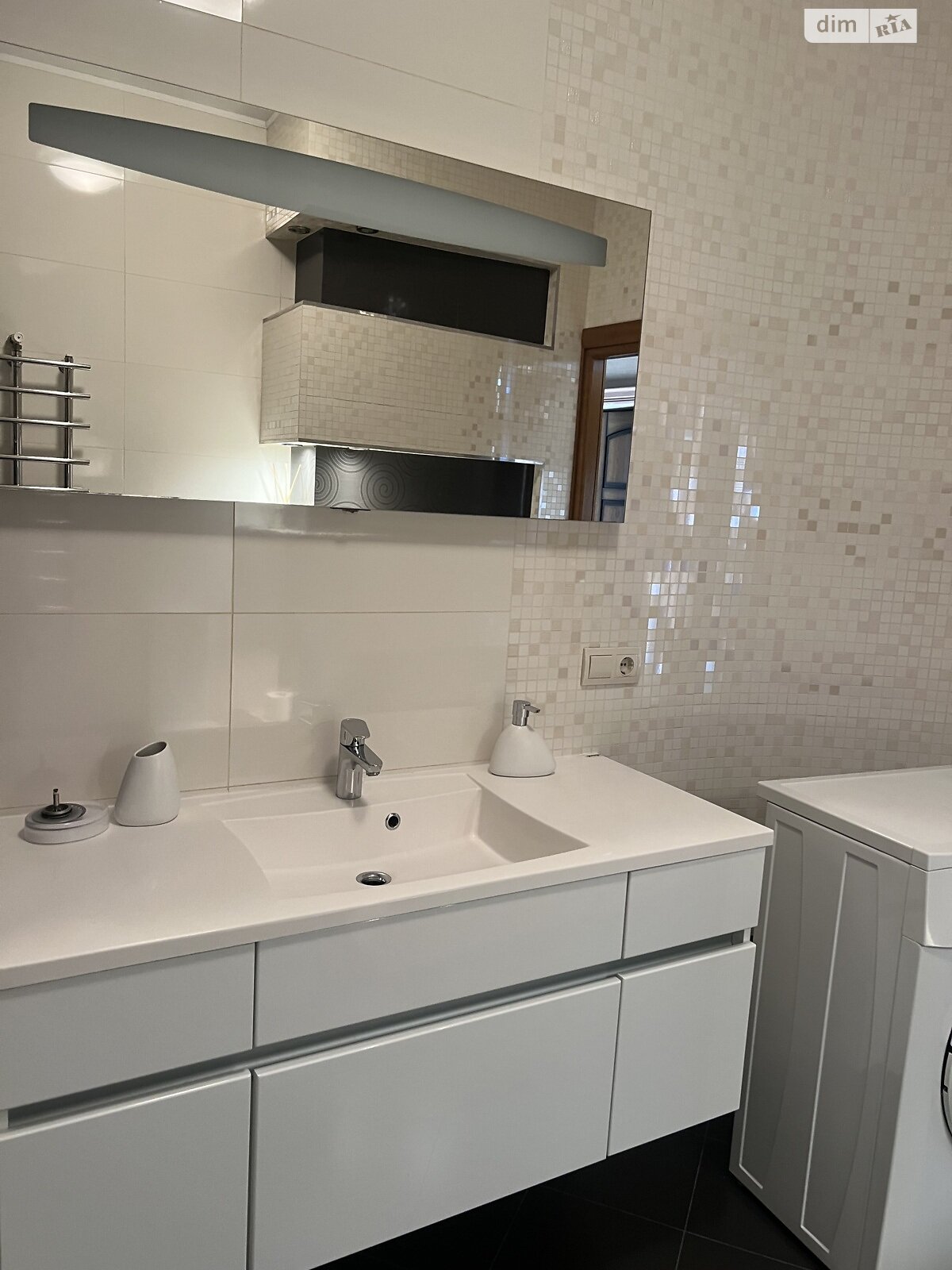 двухкомнатная квартира в Ужгороде, район Центр, на пл. Жупанатская 1 в аренду на долгий срок помесячно фото 1