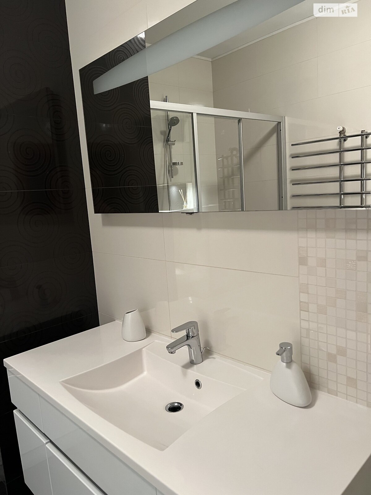 двухкомнатная квартира в Ужгороде, район Центр, на пл. Жупанатская 1 в аренду на долгий срок помесячно фото 1