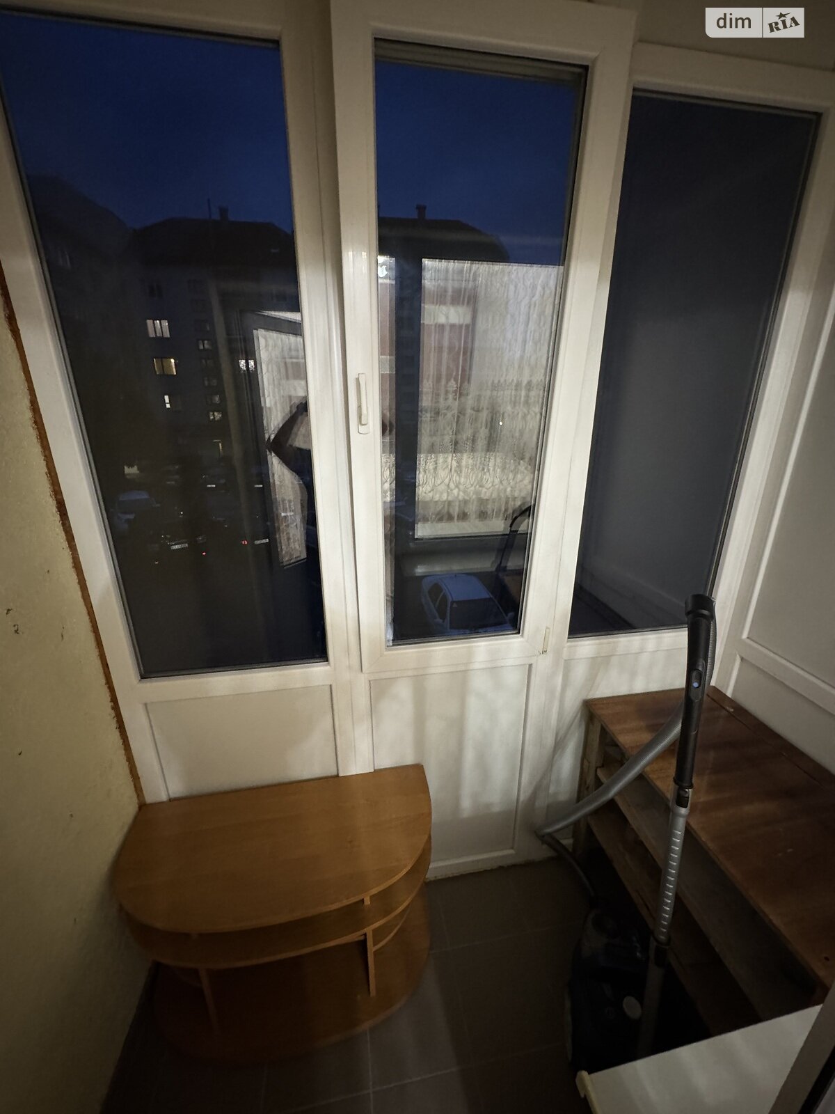 двухкомнатная квартира в Ужгороде, район Центр, на ул. Кармелюка 12А в аренду на долгий срок помесячно фото 1 двухкомнатная квартира в Ужгороде, район Центр, на ул. Кармелюка 12А в аренду на долгий срок помесячно фото 1