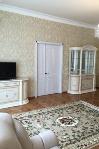 двокімнатна квартира в Ужгороді, район Центр, на вул. Підгірна в довготривалу оренду помісячно фото 2