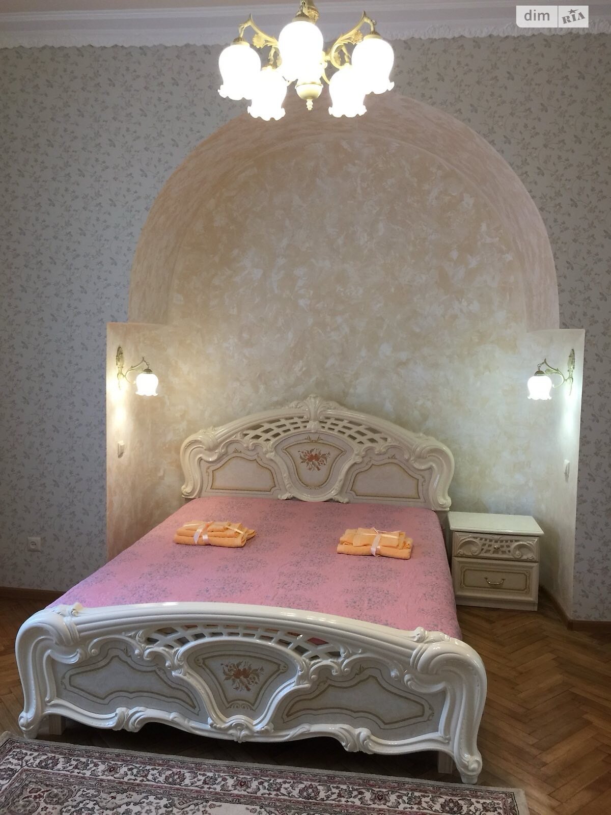 двокімнатна квартира в Ужгороді, район Центр, на вул. Підгірна в довготривалу оренду помісячно фото 1