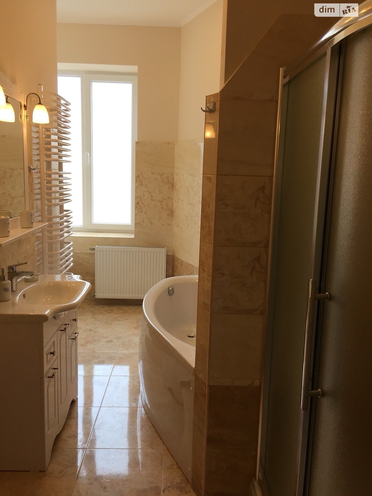 двокімнатна квартира в Ужгороді, район Центр, на вул. Підгірна в довготривалу оренду помісячно фото 1