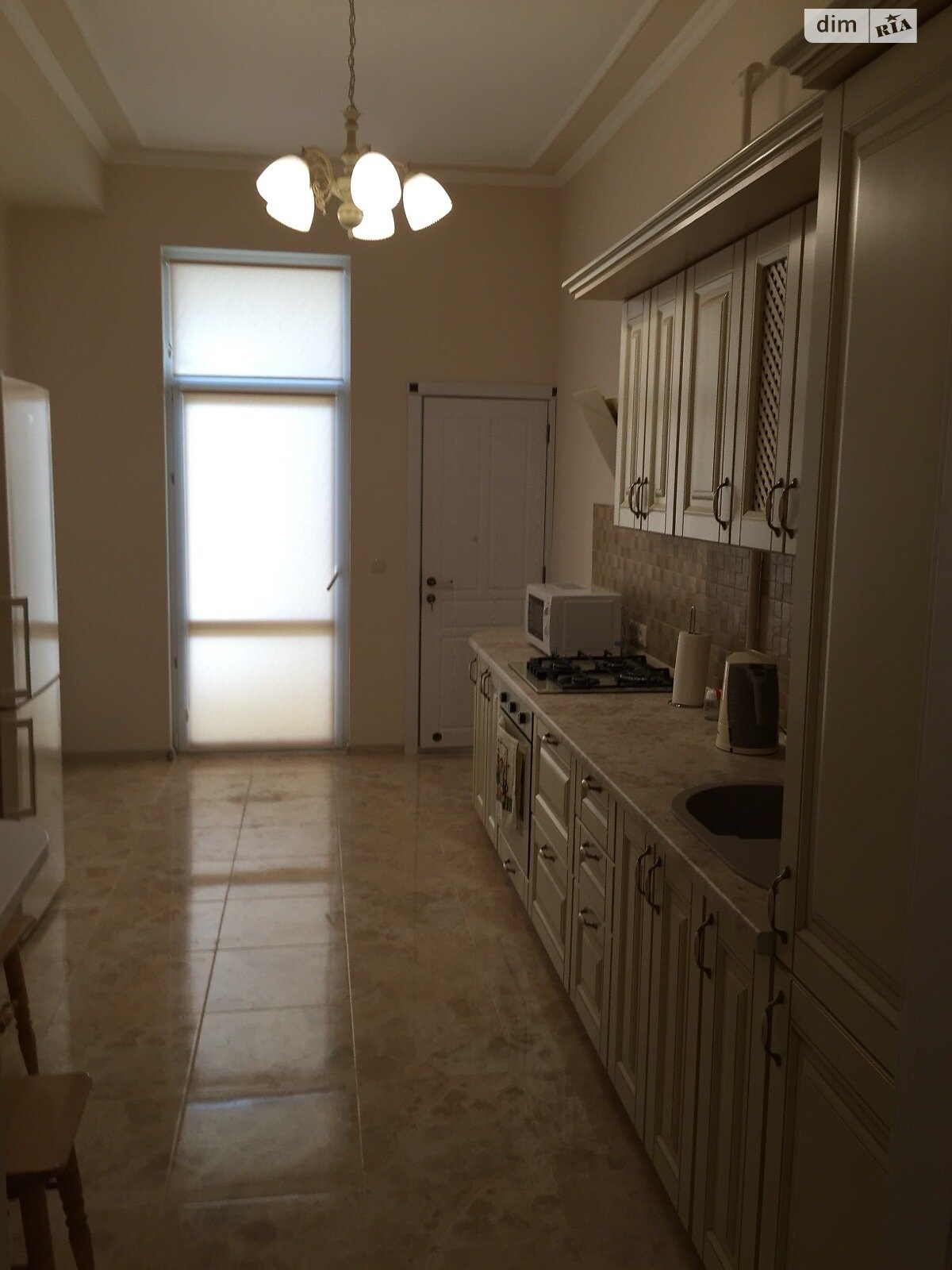 двокімнатна квартира в Ужгороді, район Центр, на вул. Підгірна в довготривалу оренду помісячно фото 1