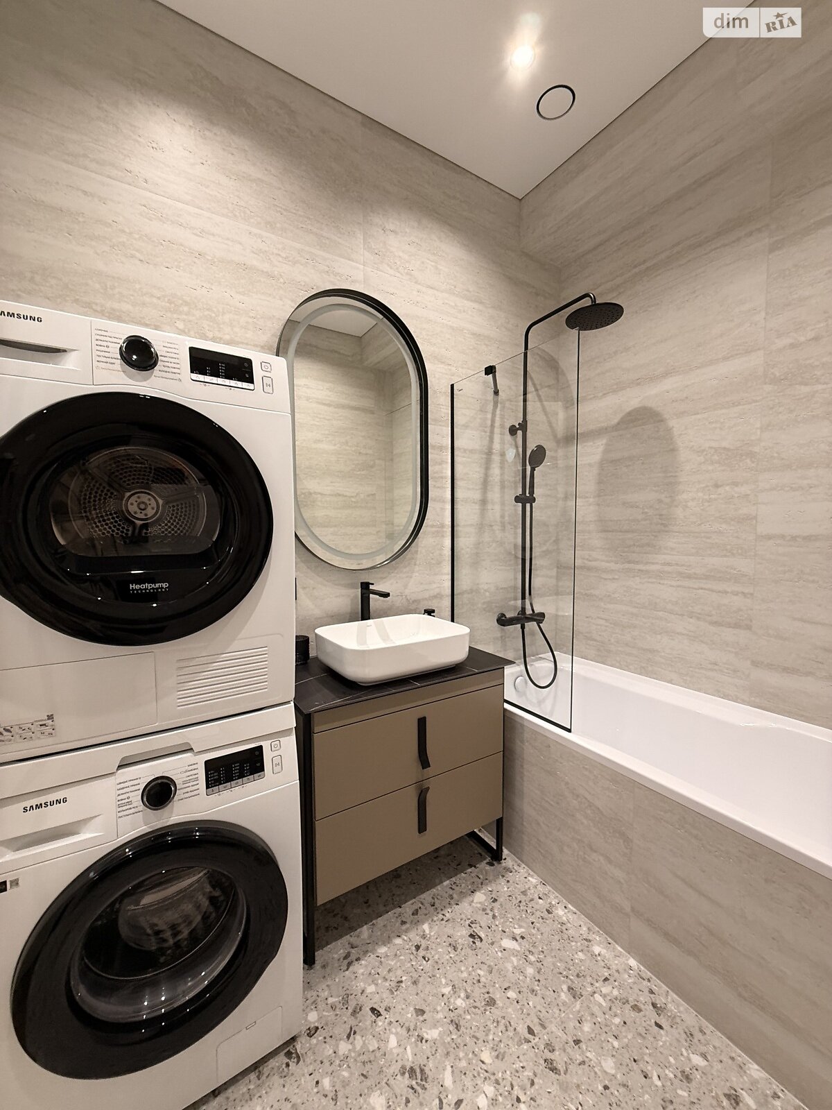 двокімнатна квартира в Ужгороді, район Центр, на вул. Ракоці Ференца 10А в довготривалу оренду помісячно фото 1