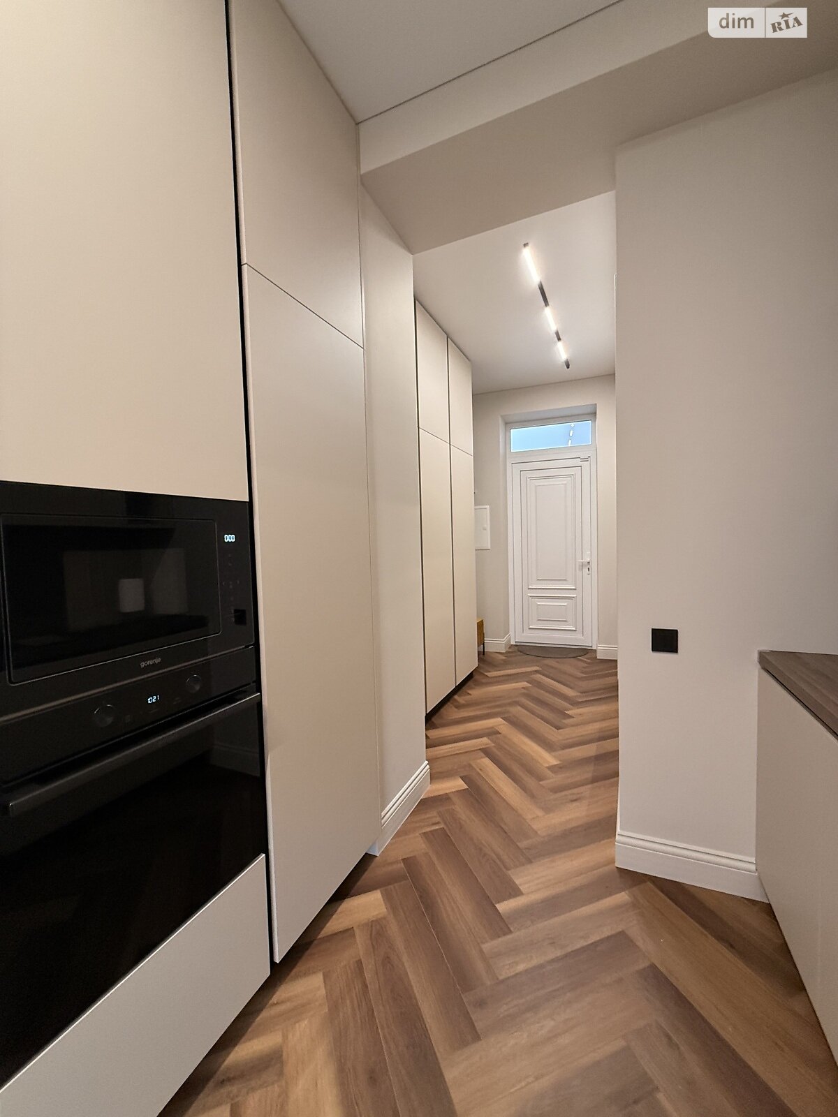 двокімнатна квартира в Ужгороді, район Центр, на вул. Ракоці Ференца 10А в довготривалу оренду помісячно фото 1