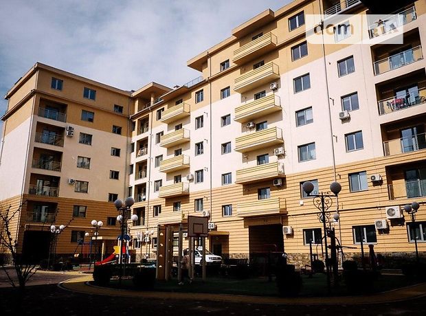 двокімнатна квартира з меблями в Ужгороді, район Центр, на наб. Слов’янська 1А, в довготривалу оренду помісячно фото 1 двокімнатна квартира з меблями в Ужгороді, район Центр, на наб. Слов’янська 1А, в довготривалу оренду помісячно фото 1