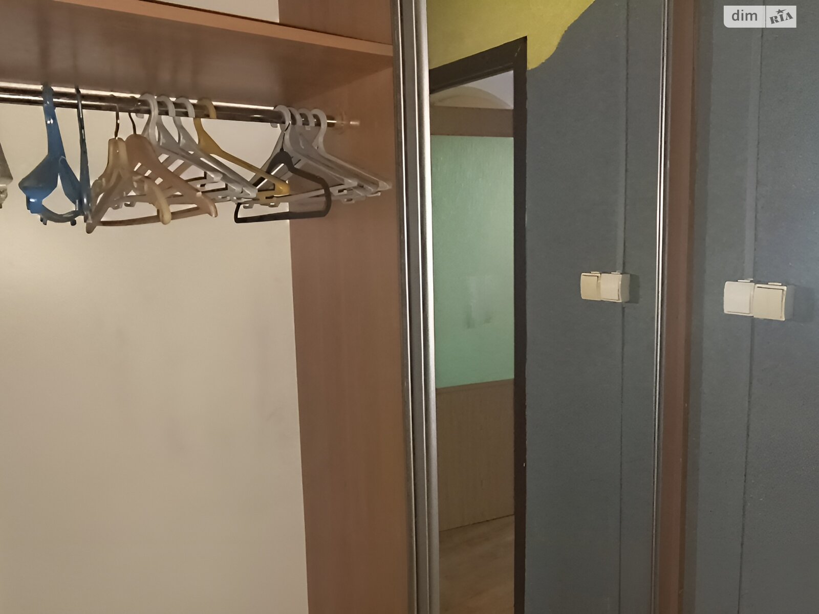 трехкомнатная квартира в Ужгороде, район Центр, на просп. Свободы 46 в аренду на долгий срок помесячно фото 1 трехкомнатная квартира в Ужгороде, район Центр, на просп. Свободы 46 в аренду на долгий срок помесячно фото 1
