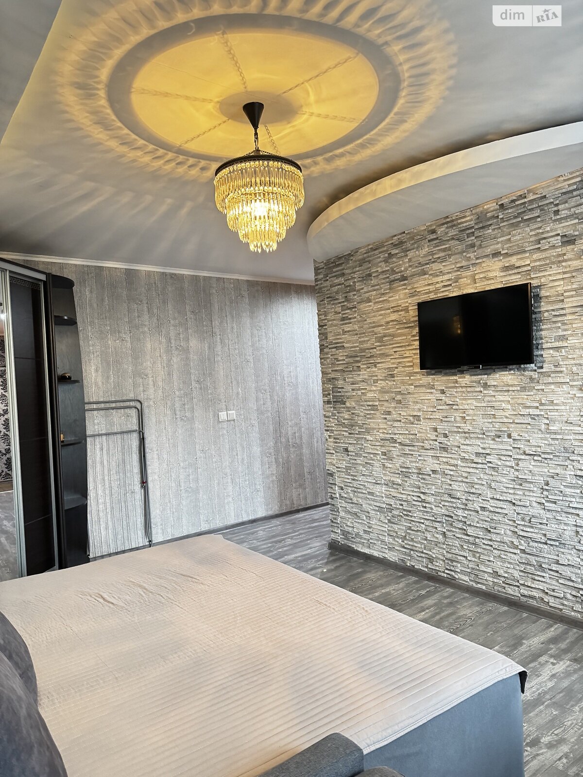 однокімнатна квартира в Ужгороді, район Центр, на просп. Свободи в довготривалу оренду помісячно фото 1 однокімнатна квартира в Ужгороді, район Центр, на просп. Свободи в довготривалу оренду помісячно фото 1